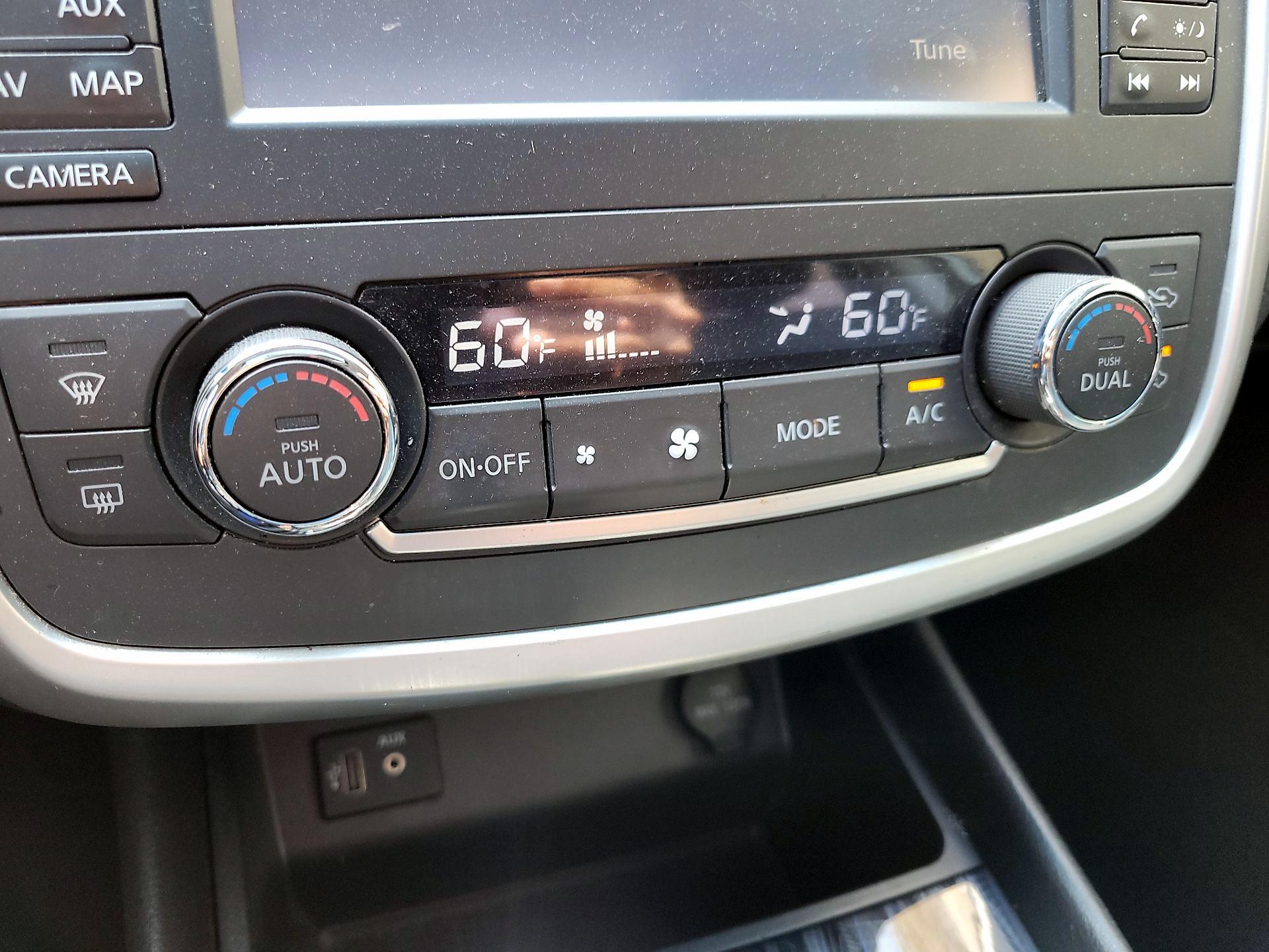 Thumbnail: 2017 Nissan Altima - 15