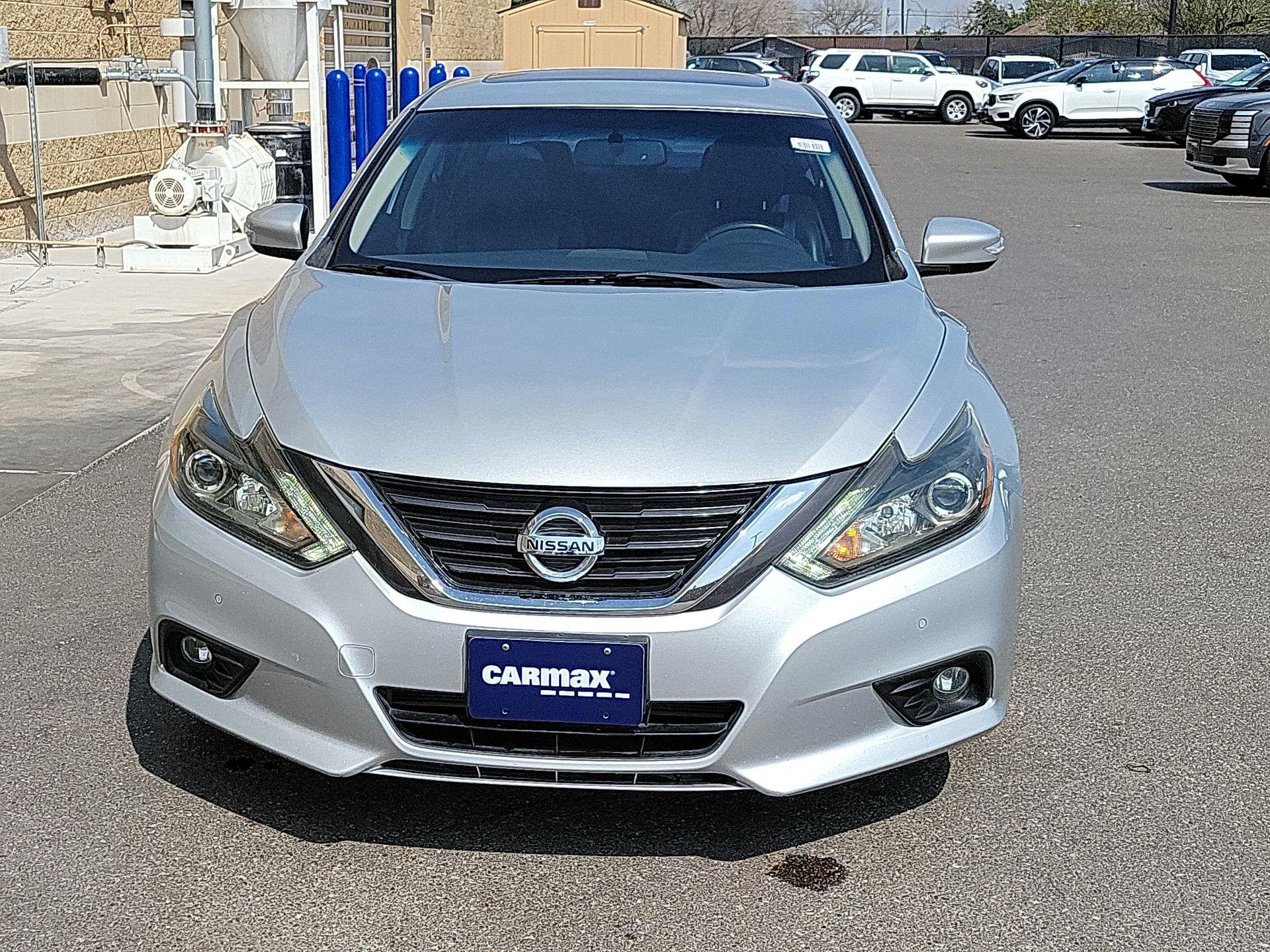 Thumbnail: 2017 Nissan Altima - 2