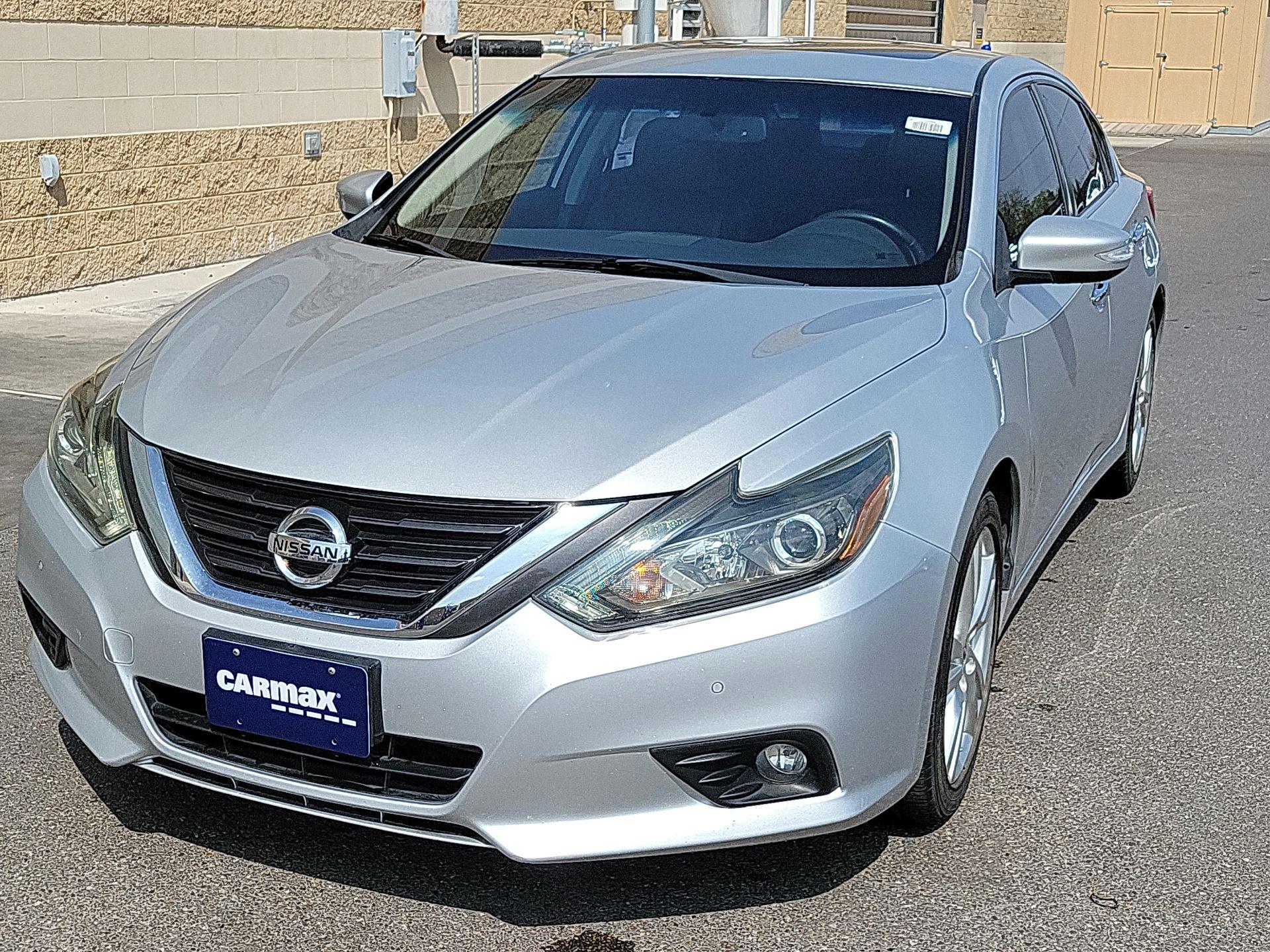 Thumbnail: 2017 Nissan Altima - 3