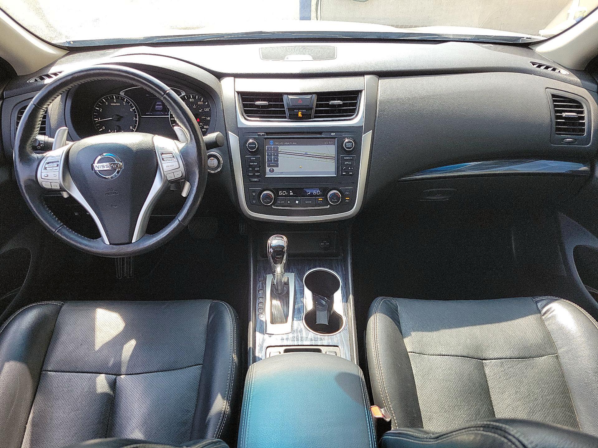 Thumbnail: 2017 Nissan Altima - 8