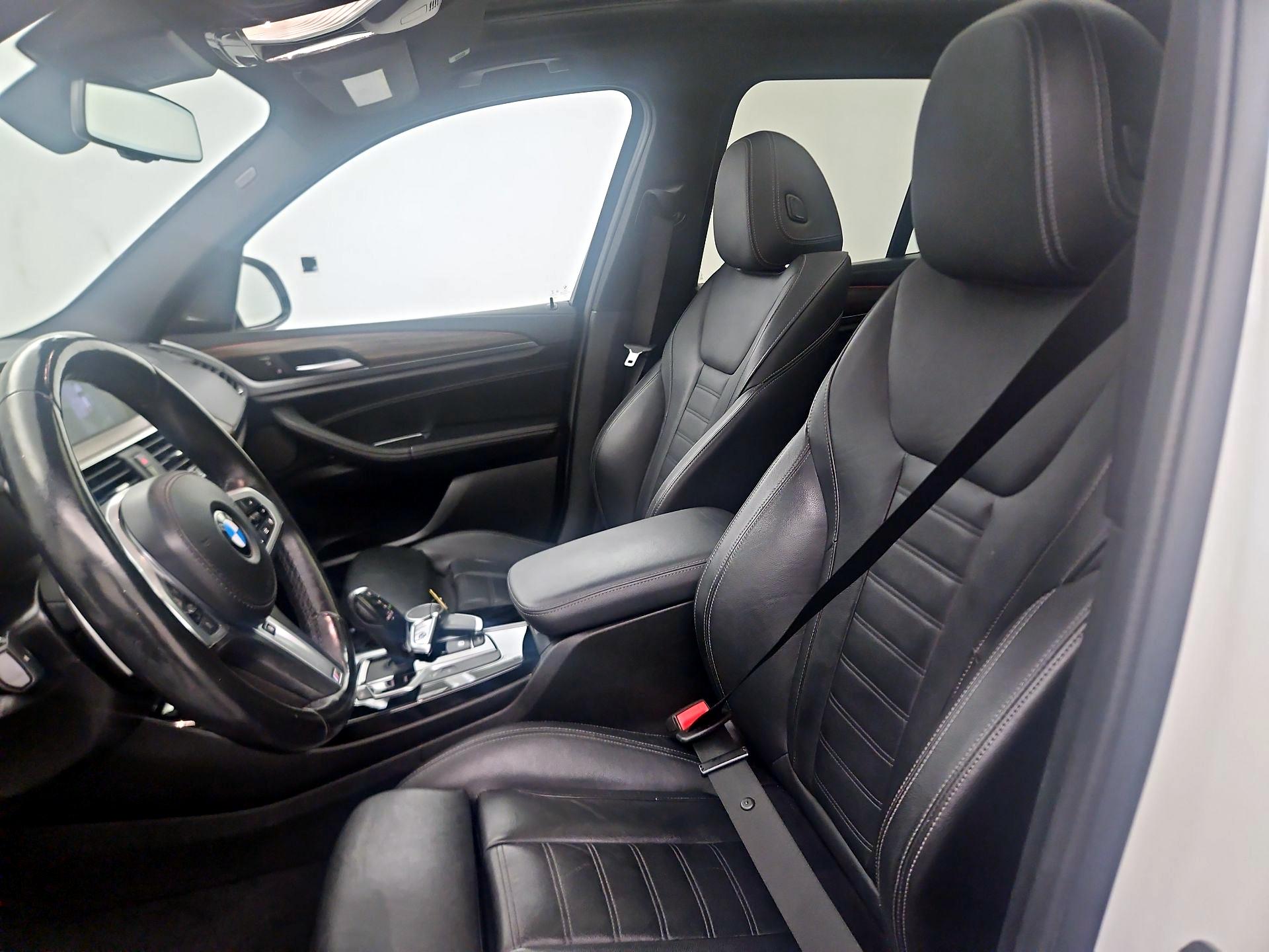 Thumbnail: 2021 BMW X3 - 11