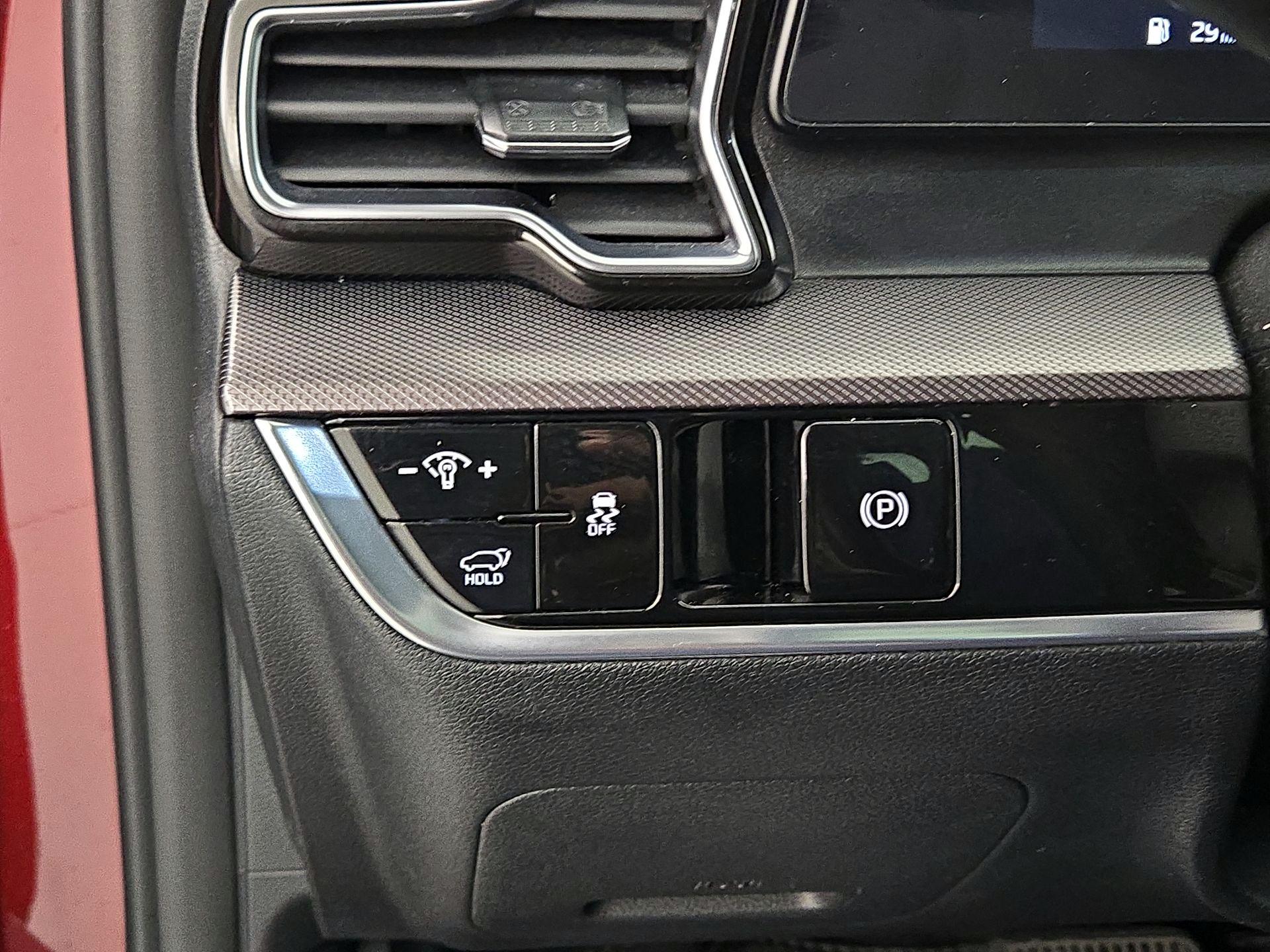 Thumbnail: 2023 Kia Sportage - 13