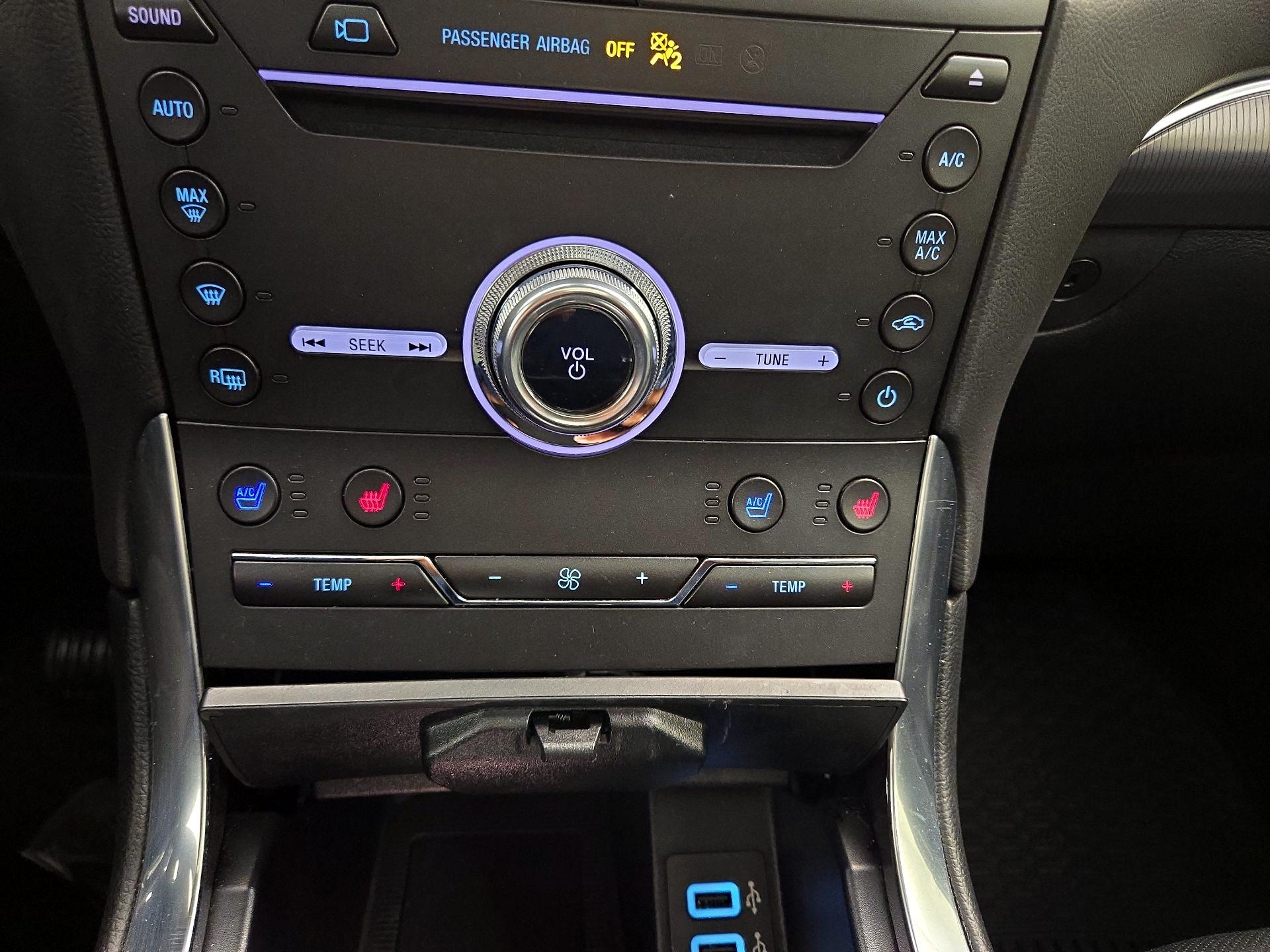 Thumbnail: 2019 Ford Edge - 17