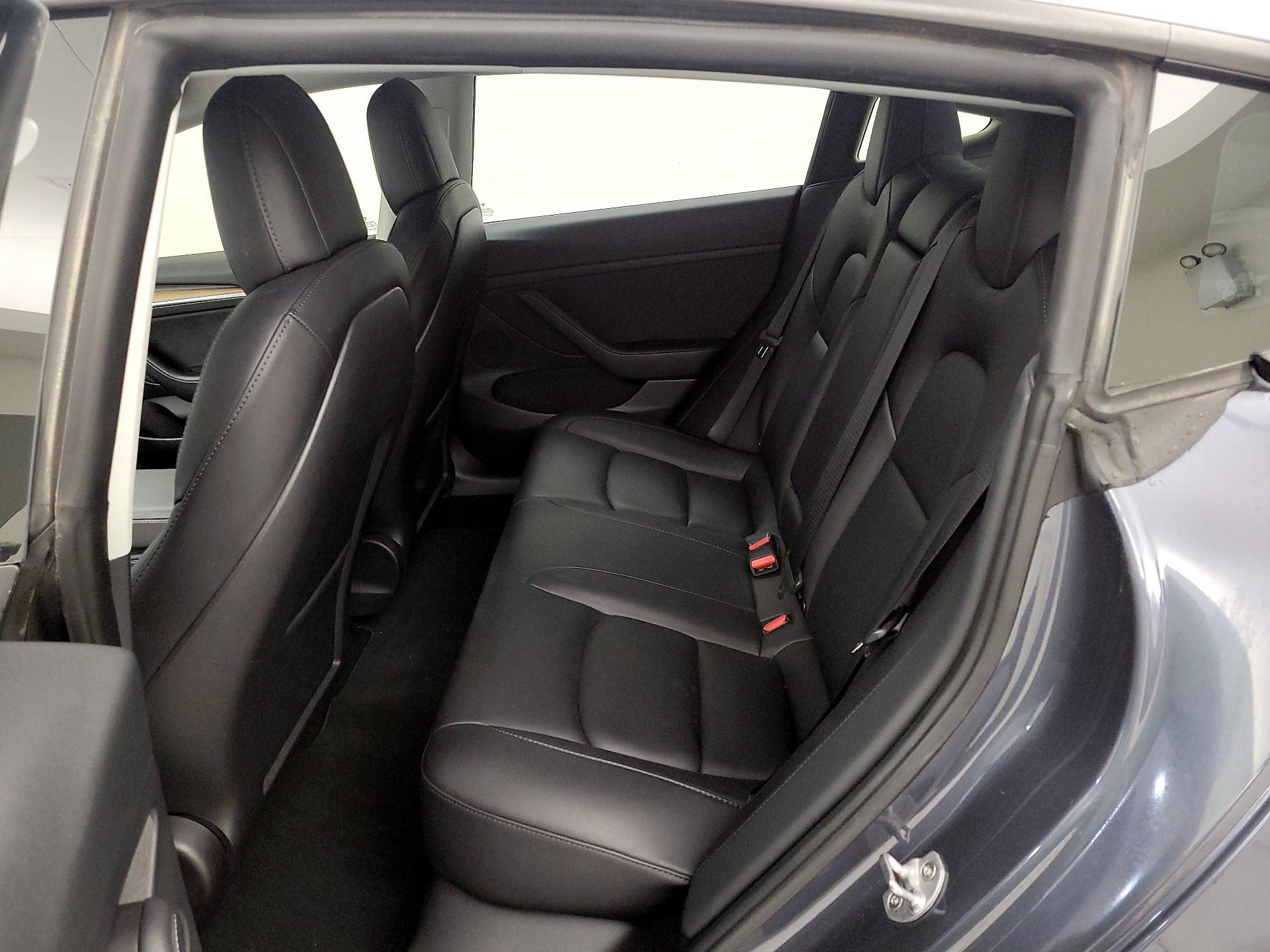 Thumbnail: 2022 Tesla Model 3 - 20