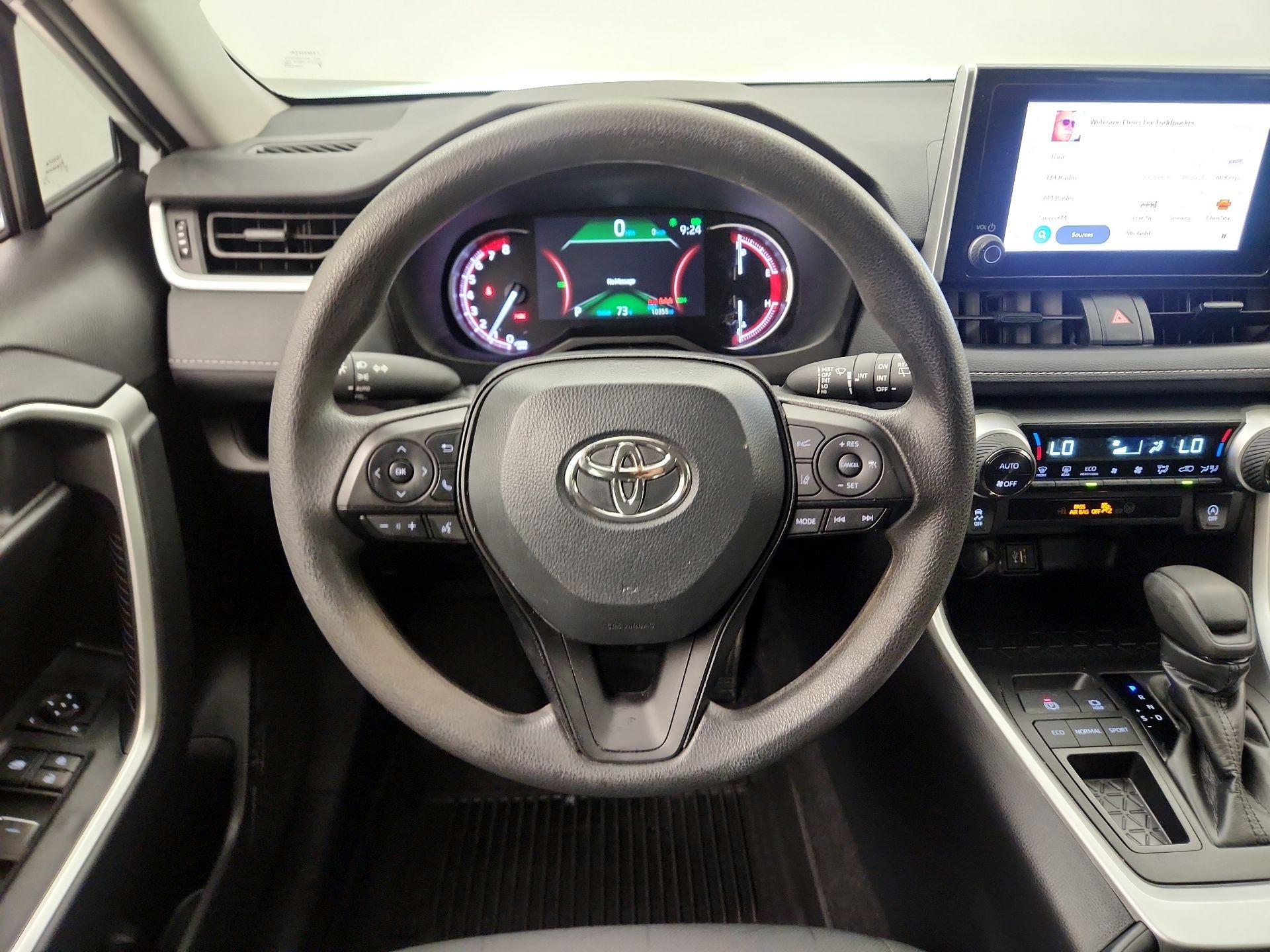 Thumbnail: 2024 Toyota RAV4 - 10