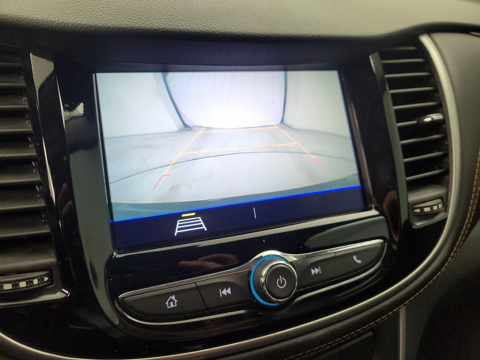 Thumbnail: 2021 Chevrolet Trax - 14