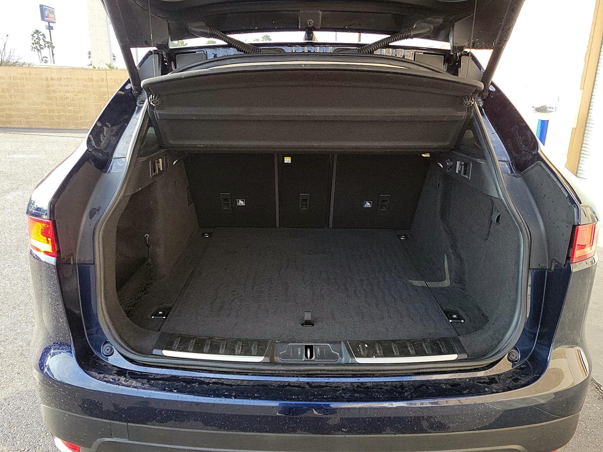 Thumbnail: 2020 Jaguar F-Pace - 19