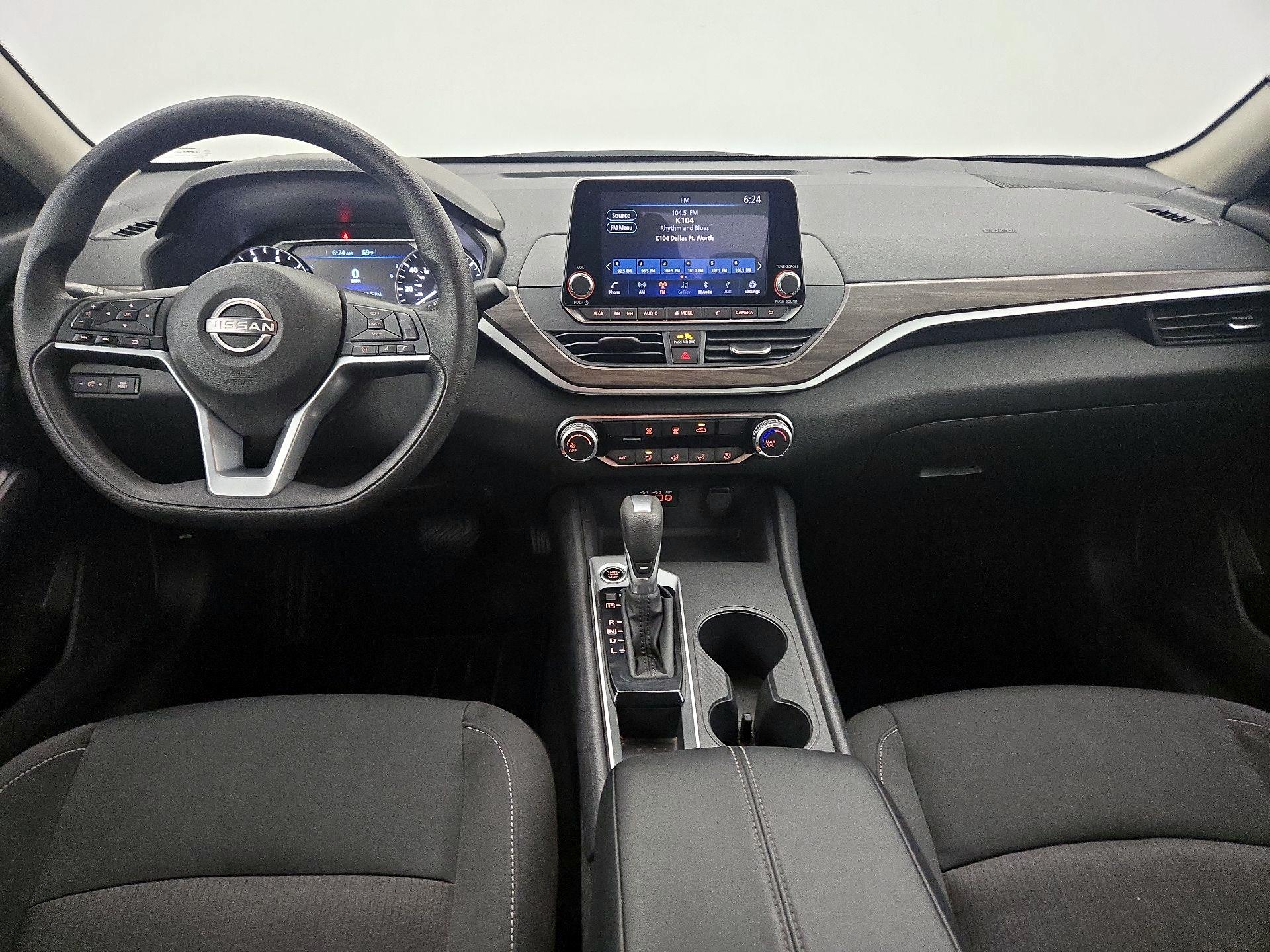 Thumbnail: 2025 Nissan Altima - 9