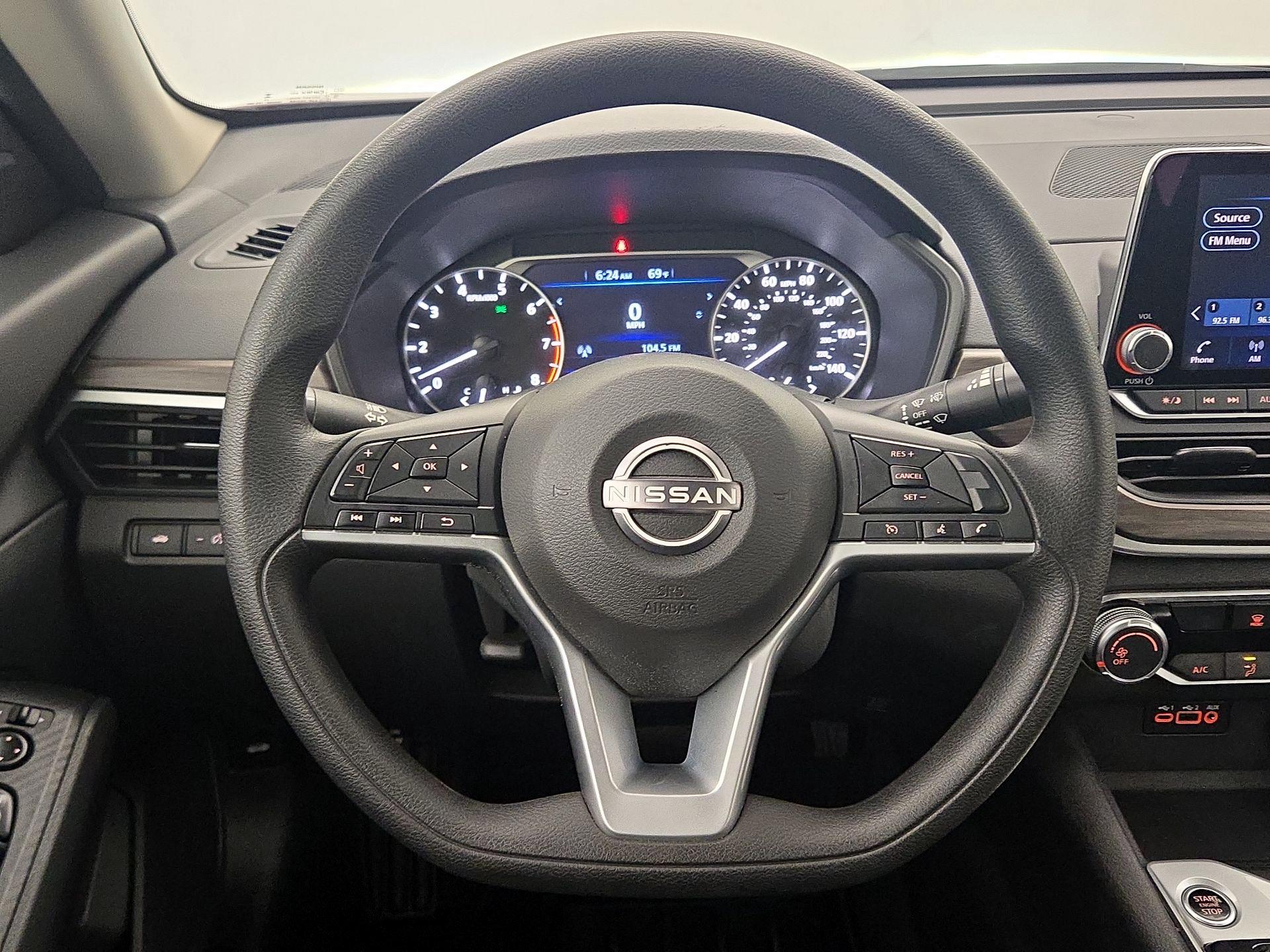 Thumbnail: 2025 Nissan Altima - 10