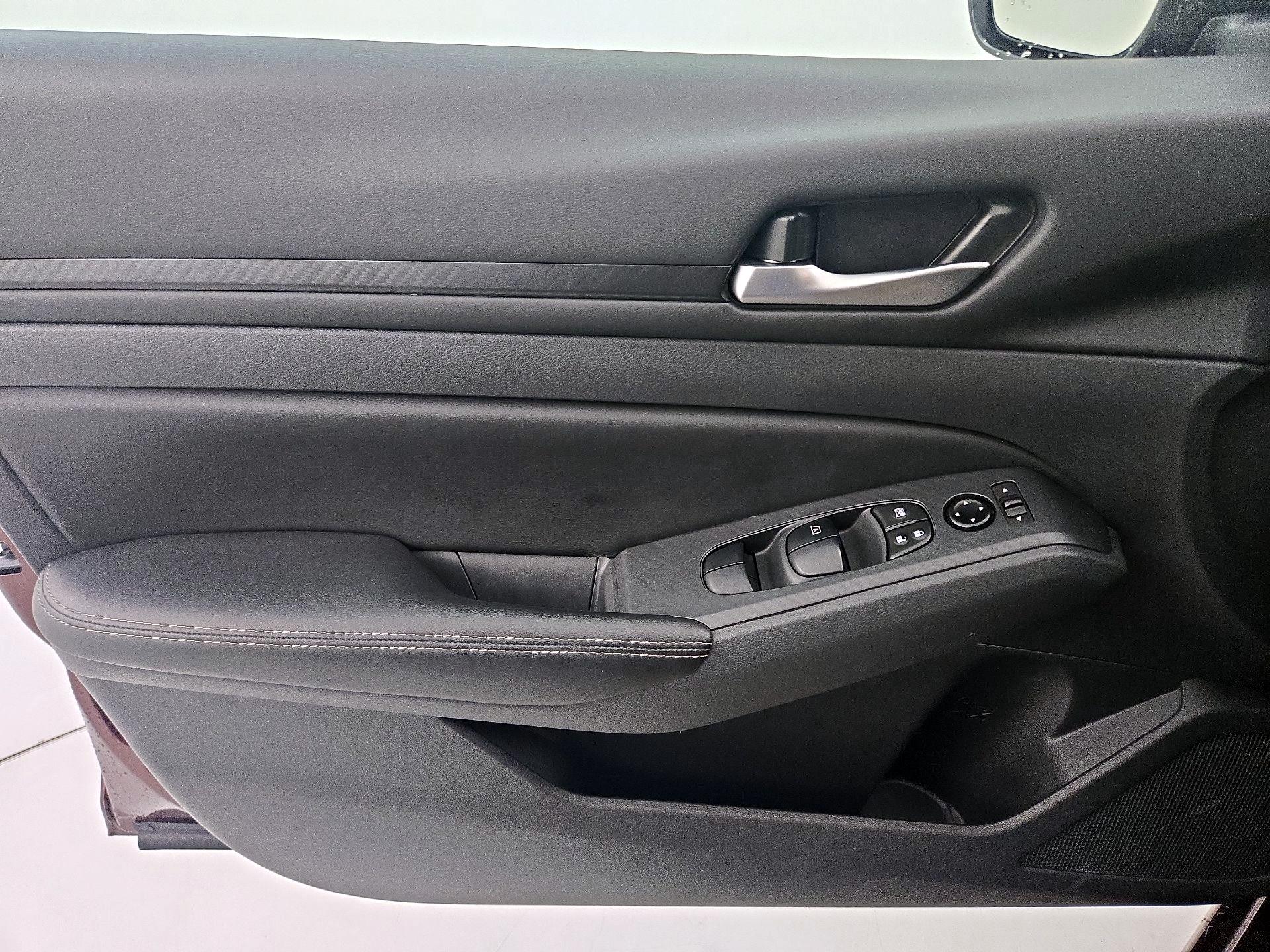 Thumbnail: 2025 Nissan Altima - 12