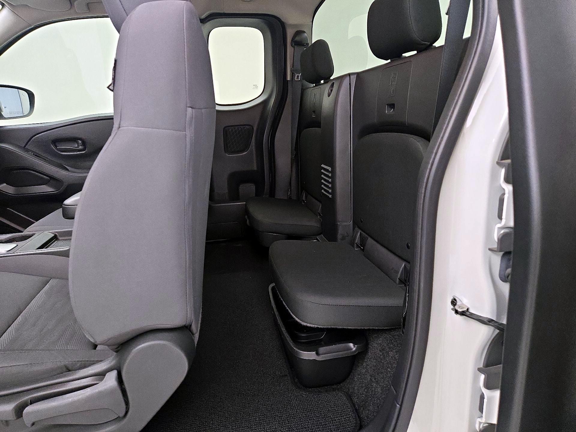 Thumbnail: 2025 Nissan Frontier - 19