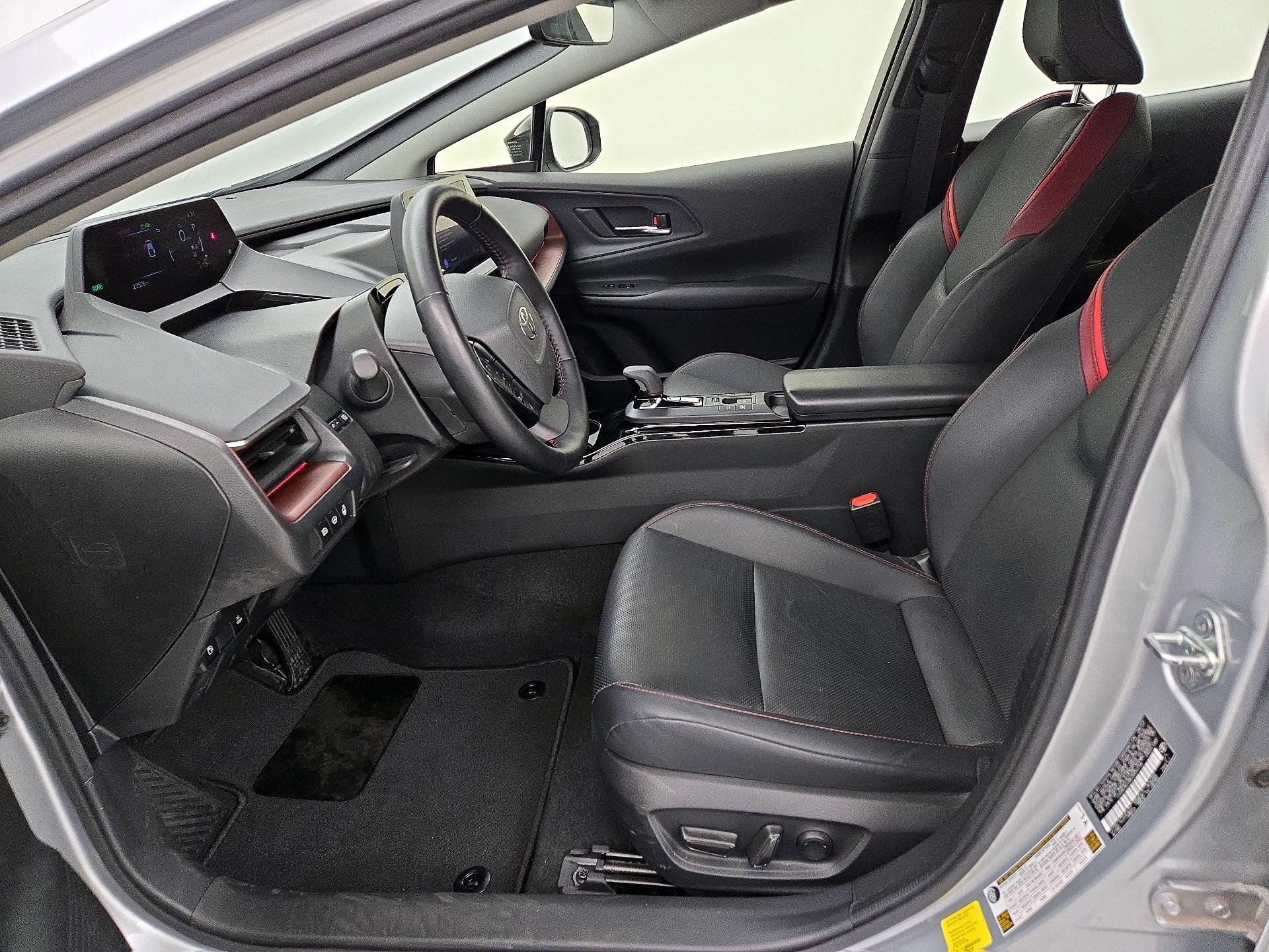 Thumbnail: 2023 Toyota Prius Prime - 11