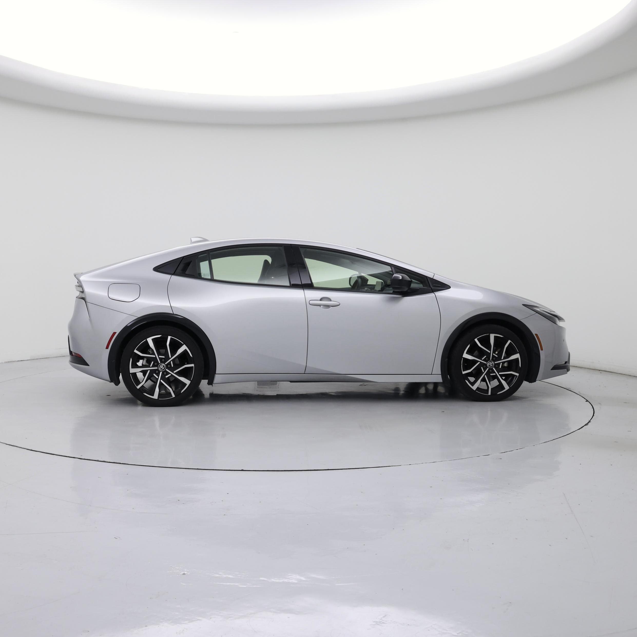 Thumbnail: 2023 Toyota Prius Prime - 7