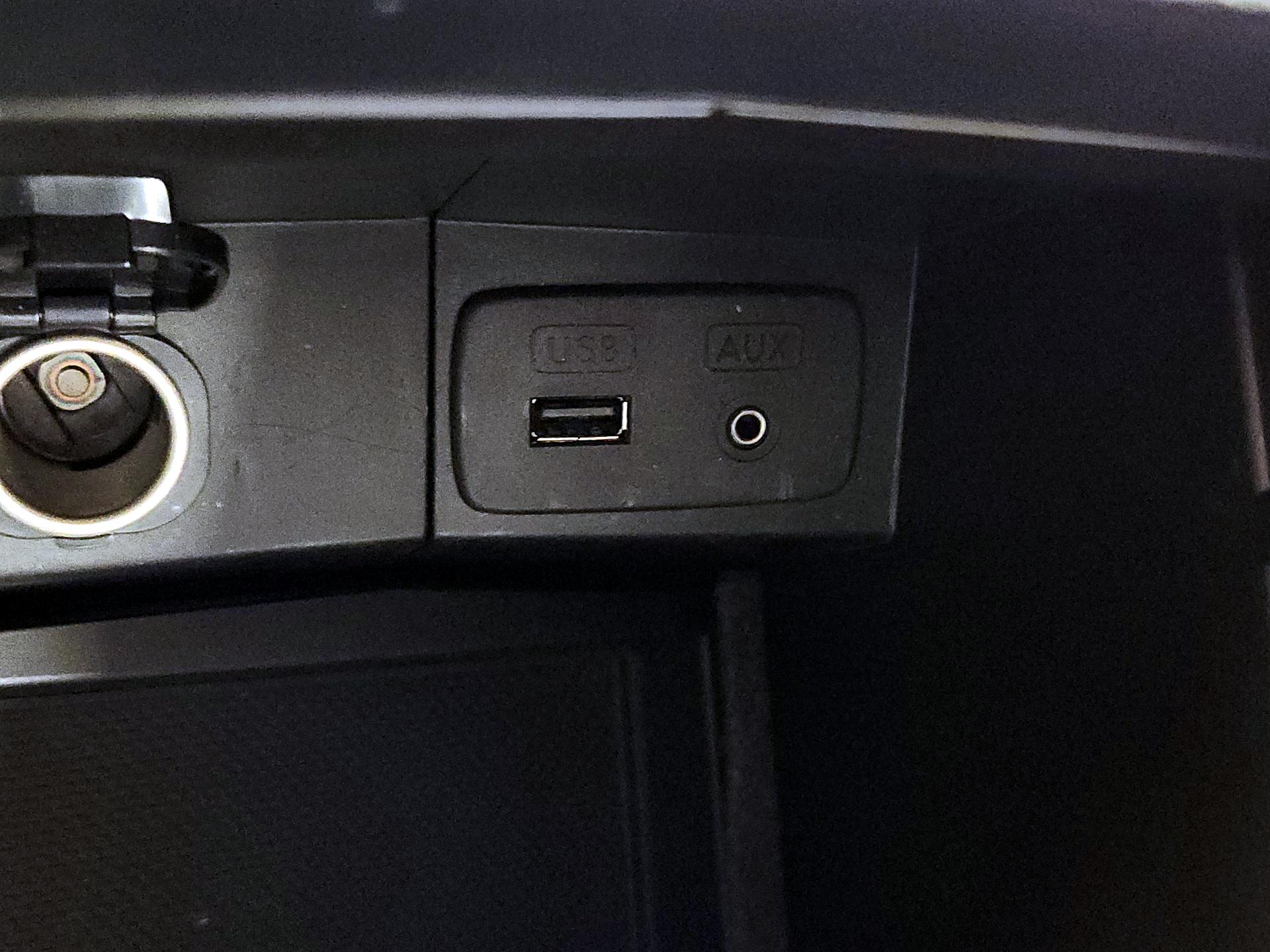 Thumbnail: 2014 Subaru Forester - 17