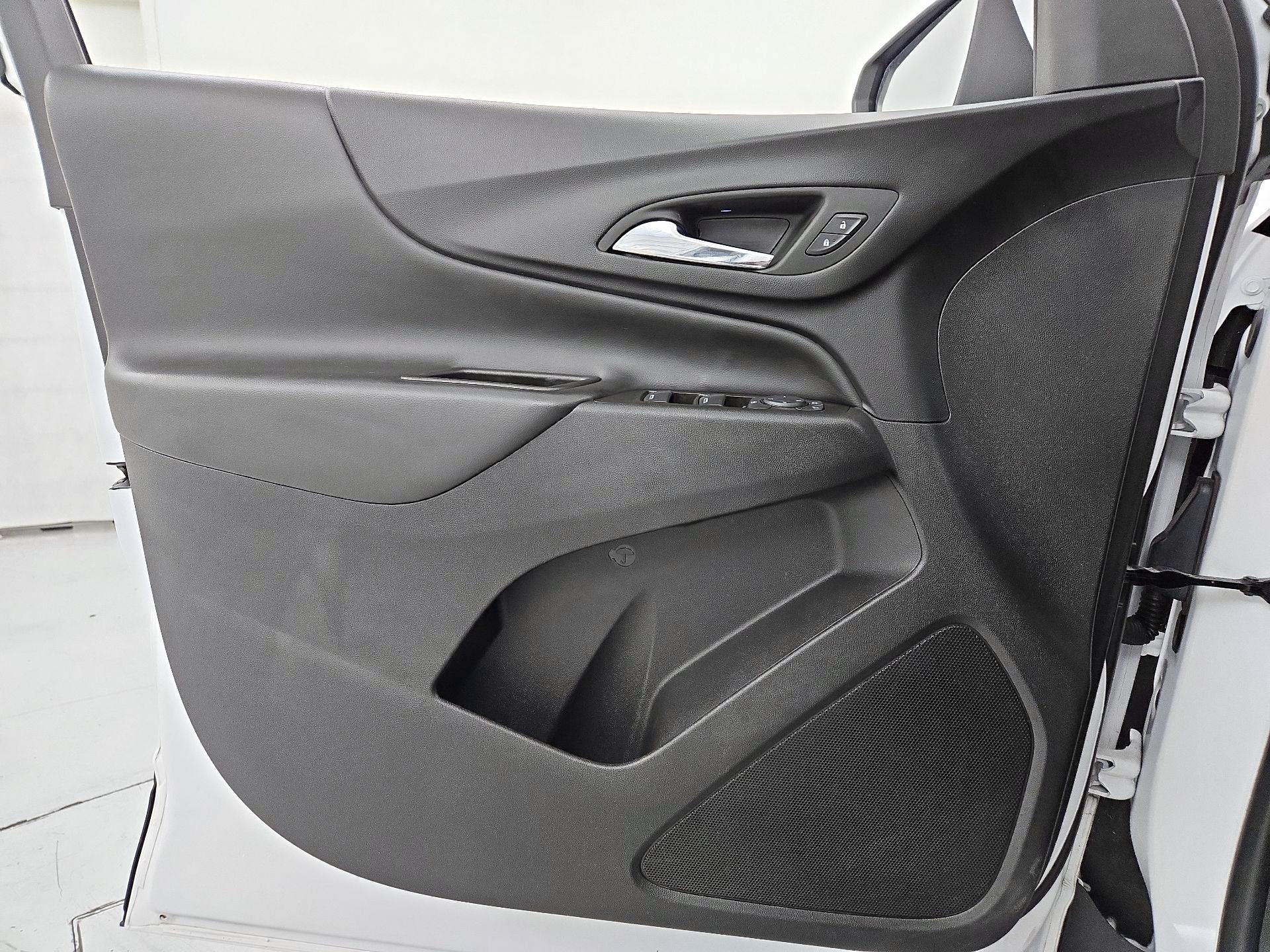 Thumbnail: 2023 Chevrolet Equinox - 12