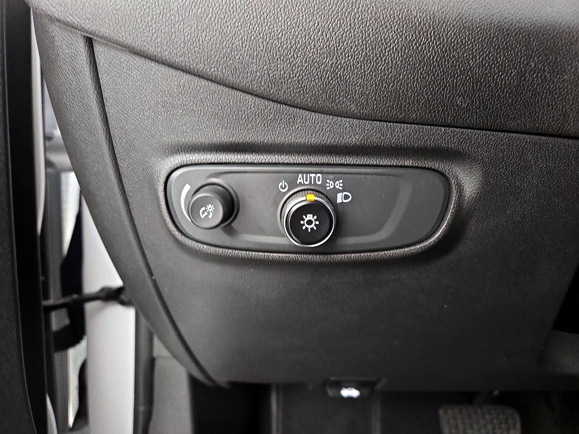 Thumbnail: 2023 Chevrolet Equinox - 13