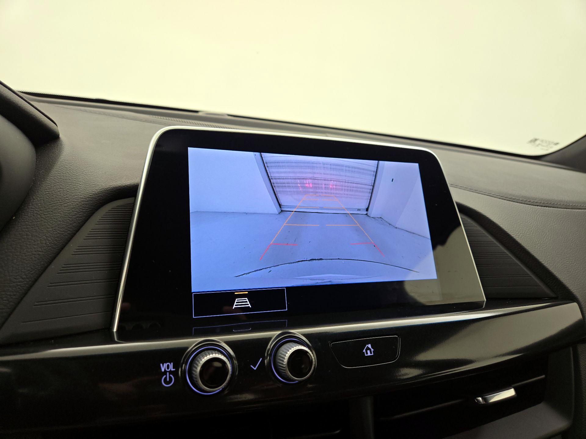 Thumbnail: 2025 Cadillac CT4 - 15