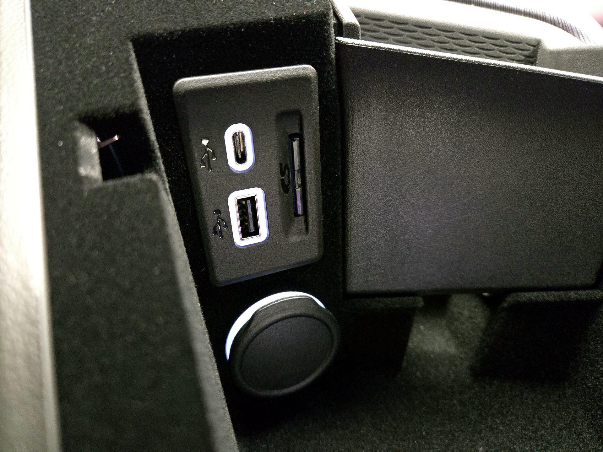 Thumbnail: 2025 Cadillac CT4 - 19