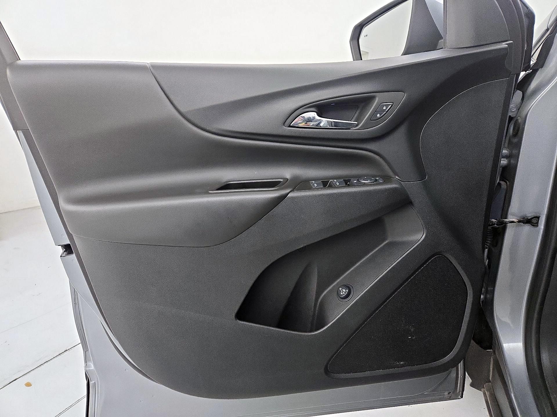 Thumbnail: 2024 Chevrolet Equinox - 12