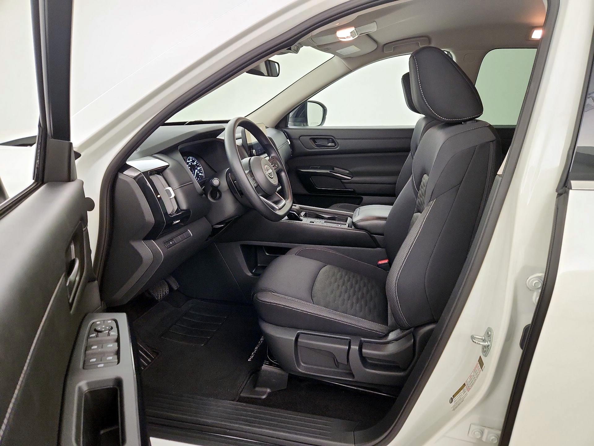 Thumbnail: 2025 Nissan Pathfinder - 11