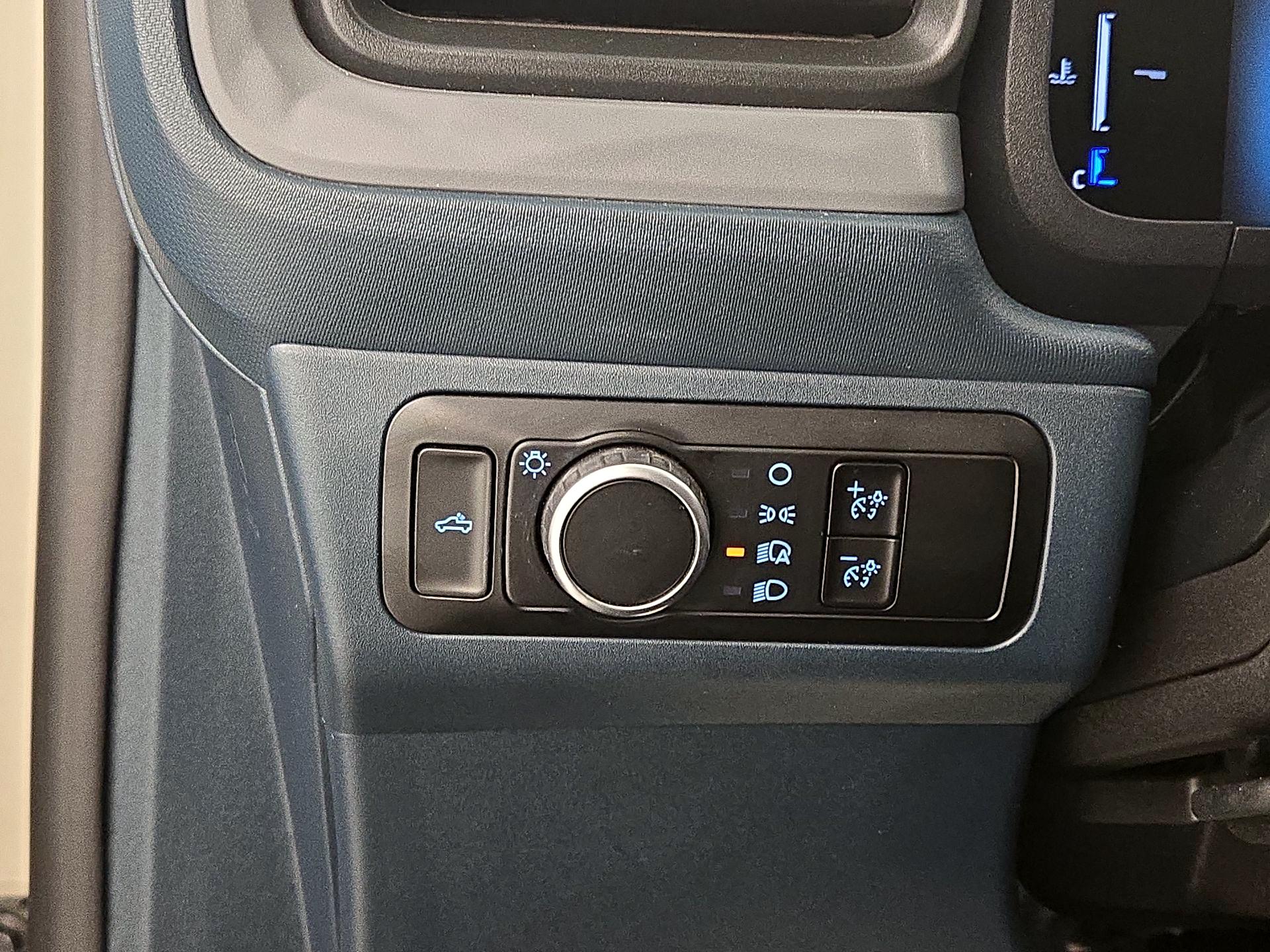 Thumbnail: 2025 Ford Maverick - 13