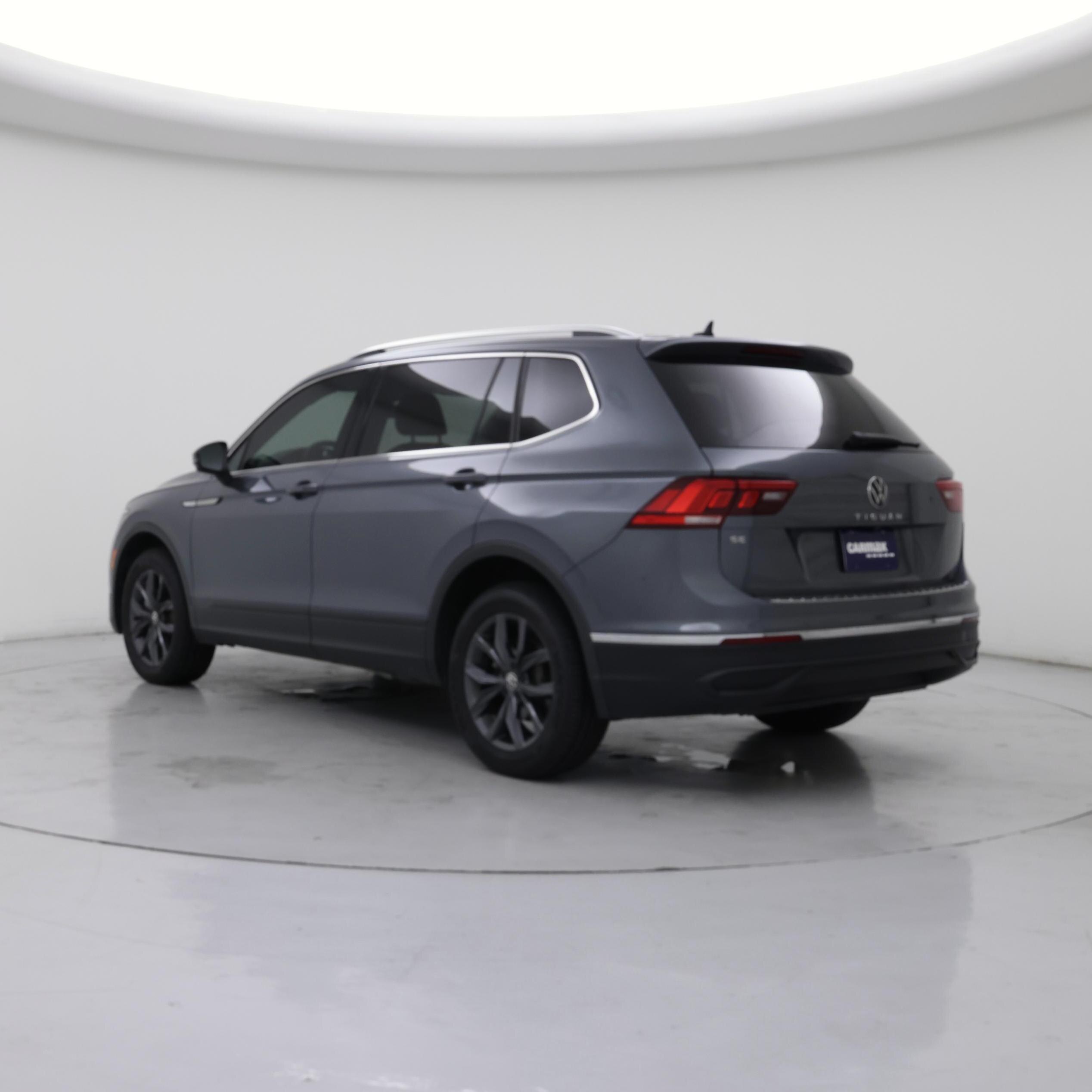 Thumbnail: 2022 Volkswagen Tiguan - 2