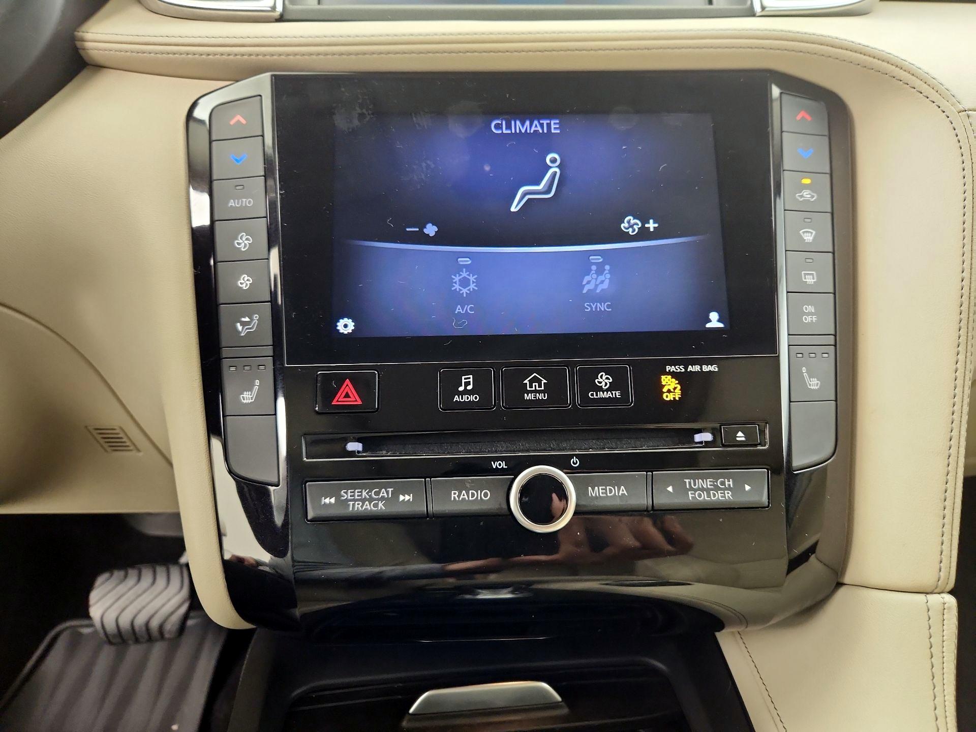 Thumbnail: 2019 INFINITI QX50 - 17