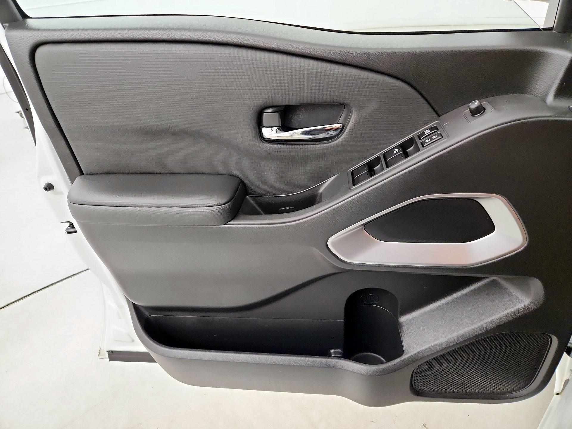 Thumbnail: 2024 Nissan Frontier - 12