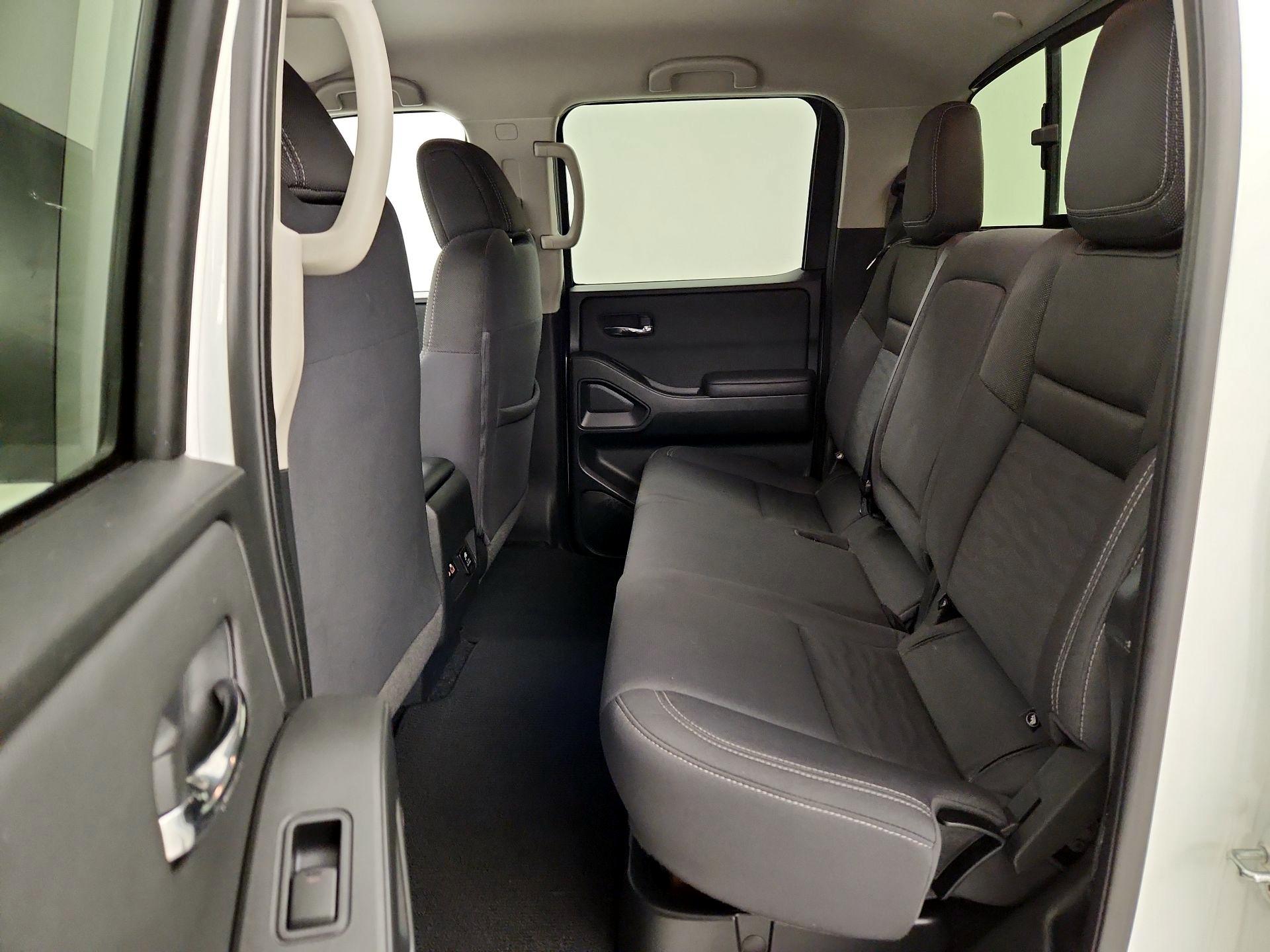 Thumbnail: 2024 Nissan Frontier - 19