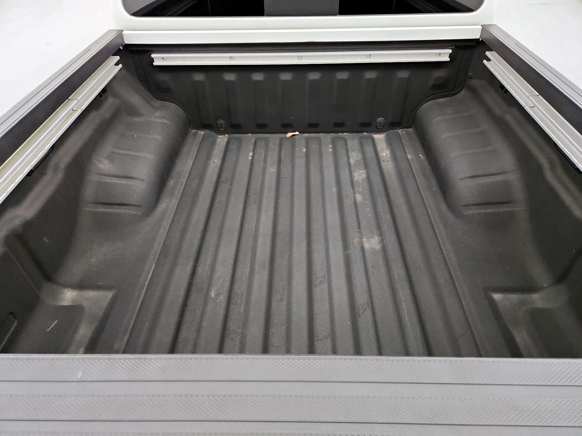 Thumbnail: 2024 Nissan Frontier - 20