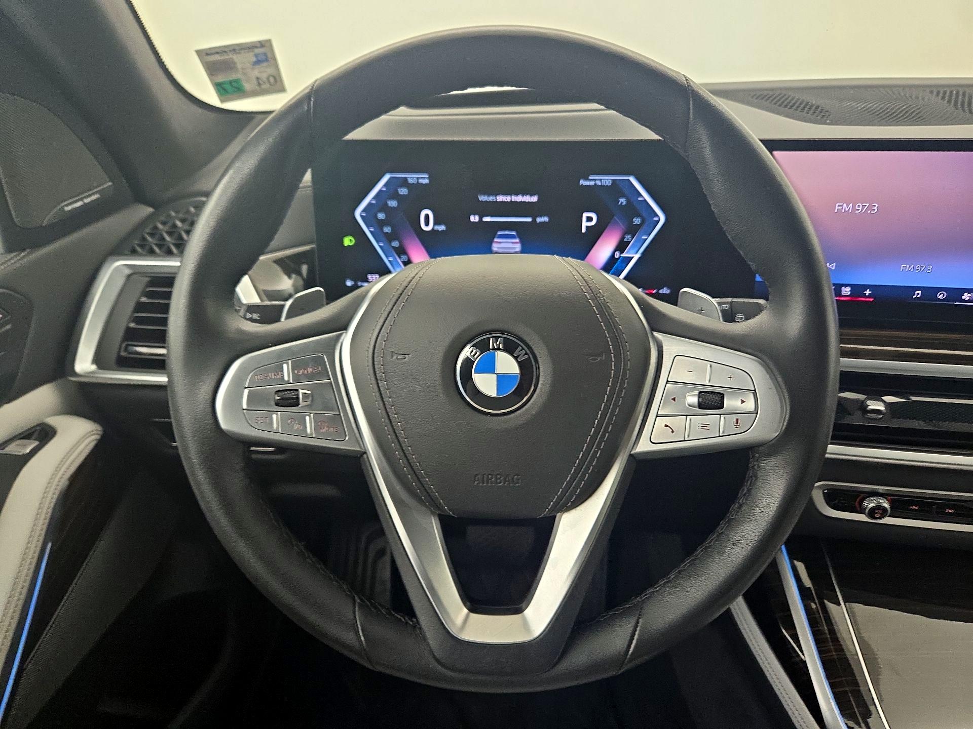 Thumbnail: 2024 BMW X7 - 10