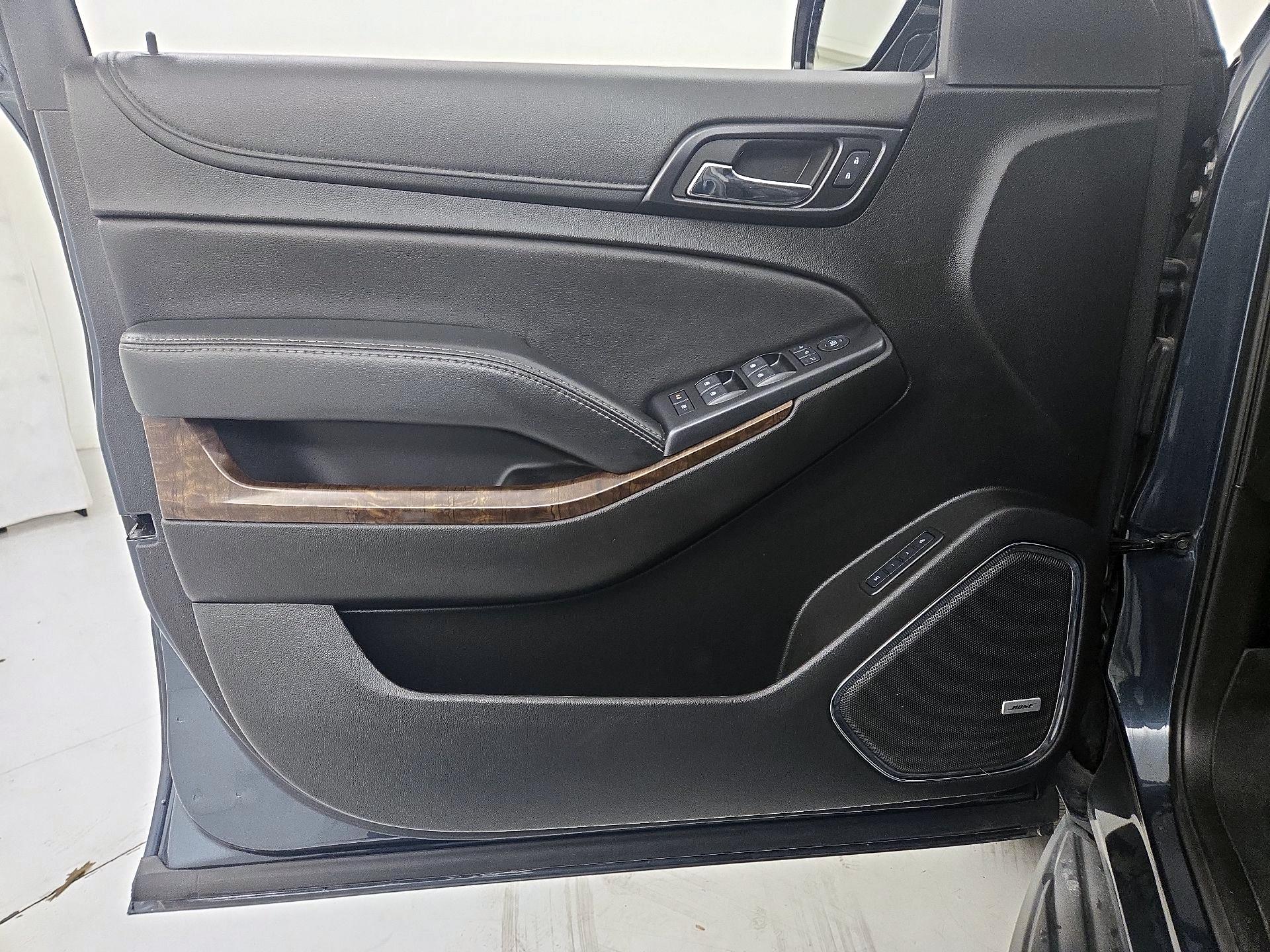 Thumbnail: 2020 Chevrolet Tahoe - 12