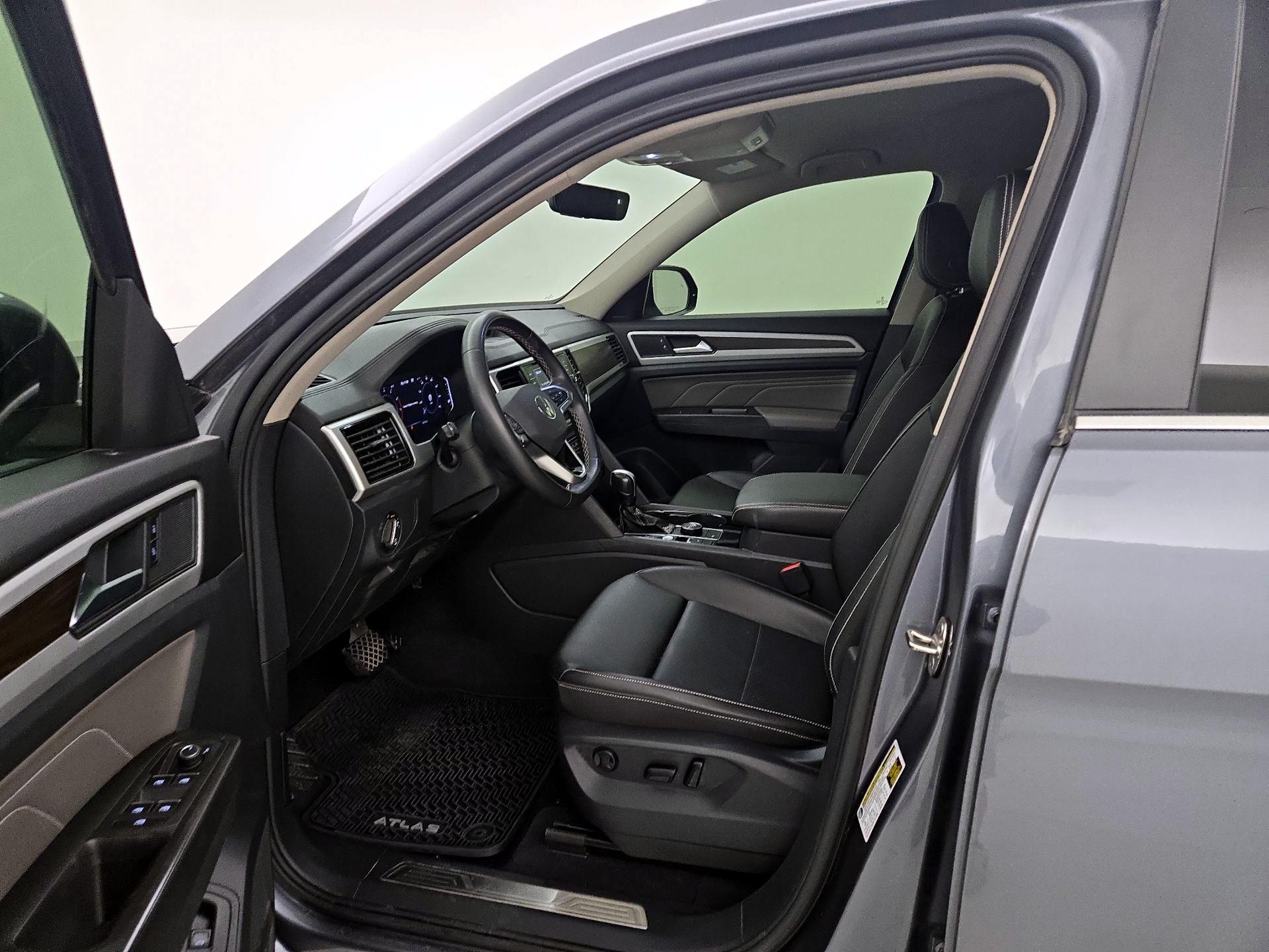 Thumbnail: 2023 Volkswagen Atlas - 11