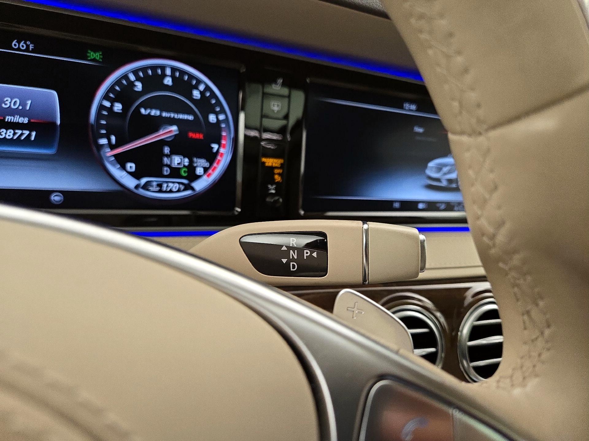 Thumbnail: 2016 Mercedes-Benz S-Class - 18