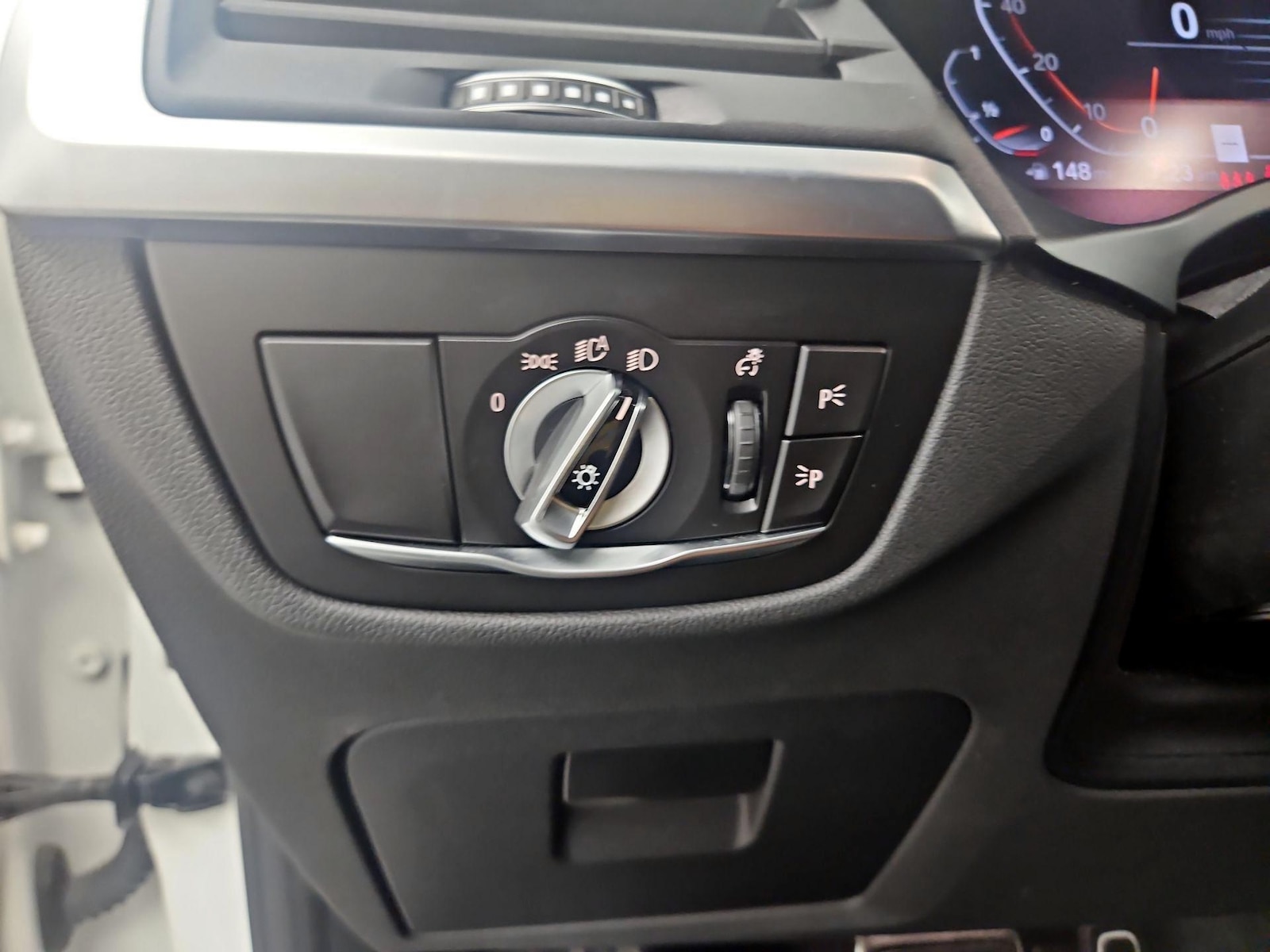 2023 BMW X4 30i - Photo 14