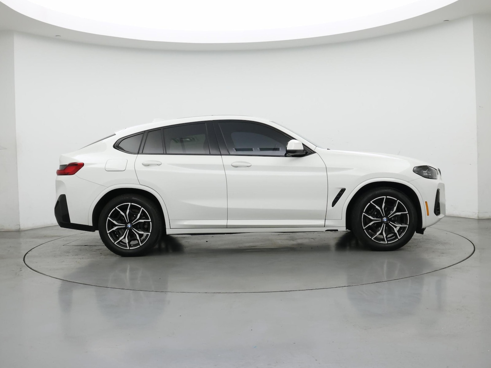 2023 BMW X4 30i - Photo 8