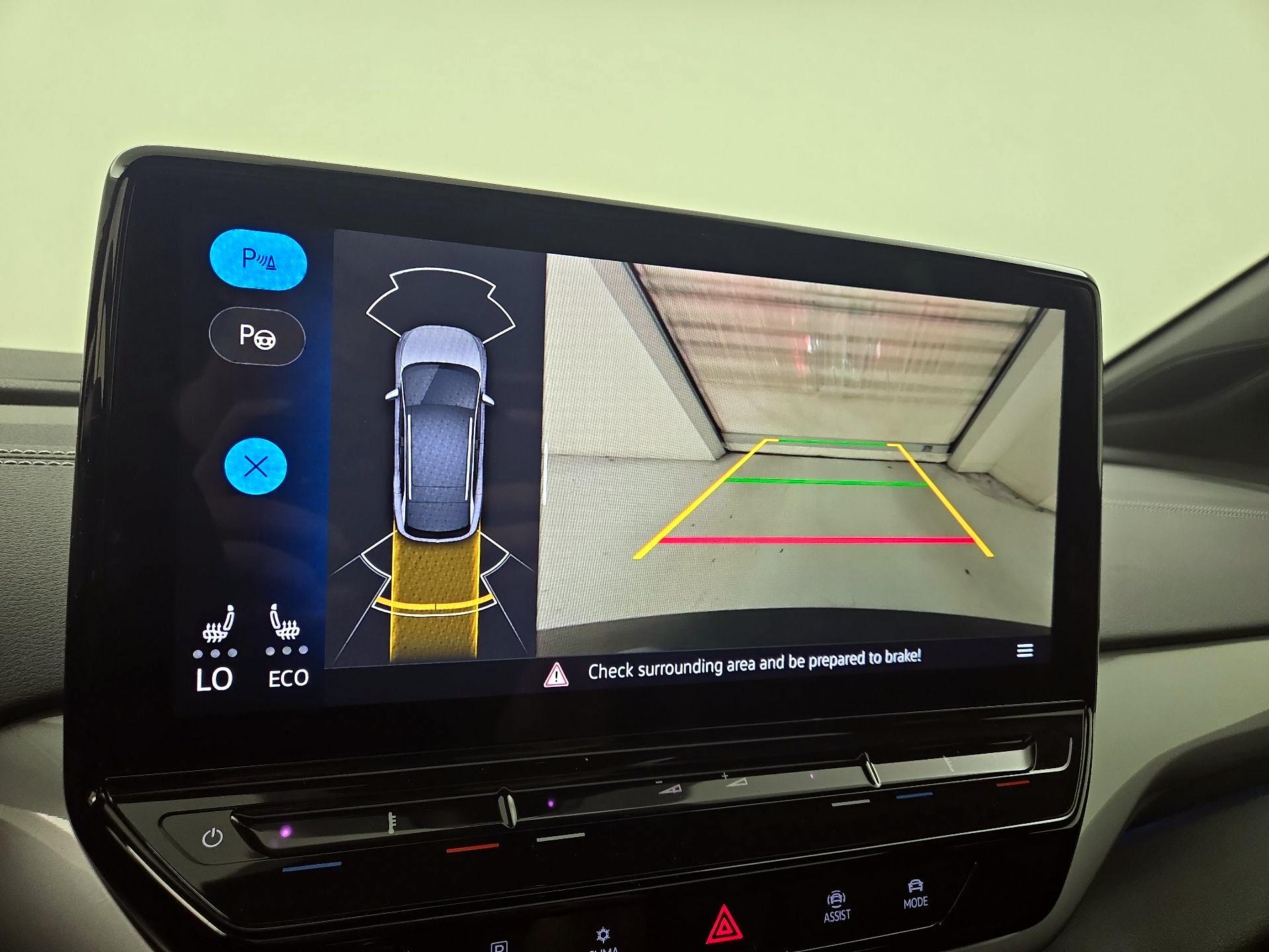 Thumbnail: 2023 Volkswagen ID.4 - 15