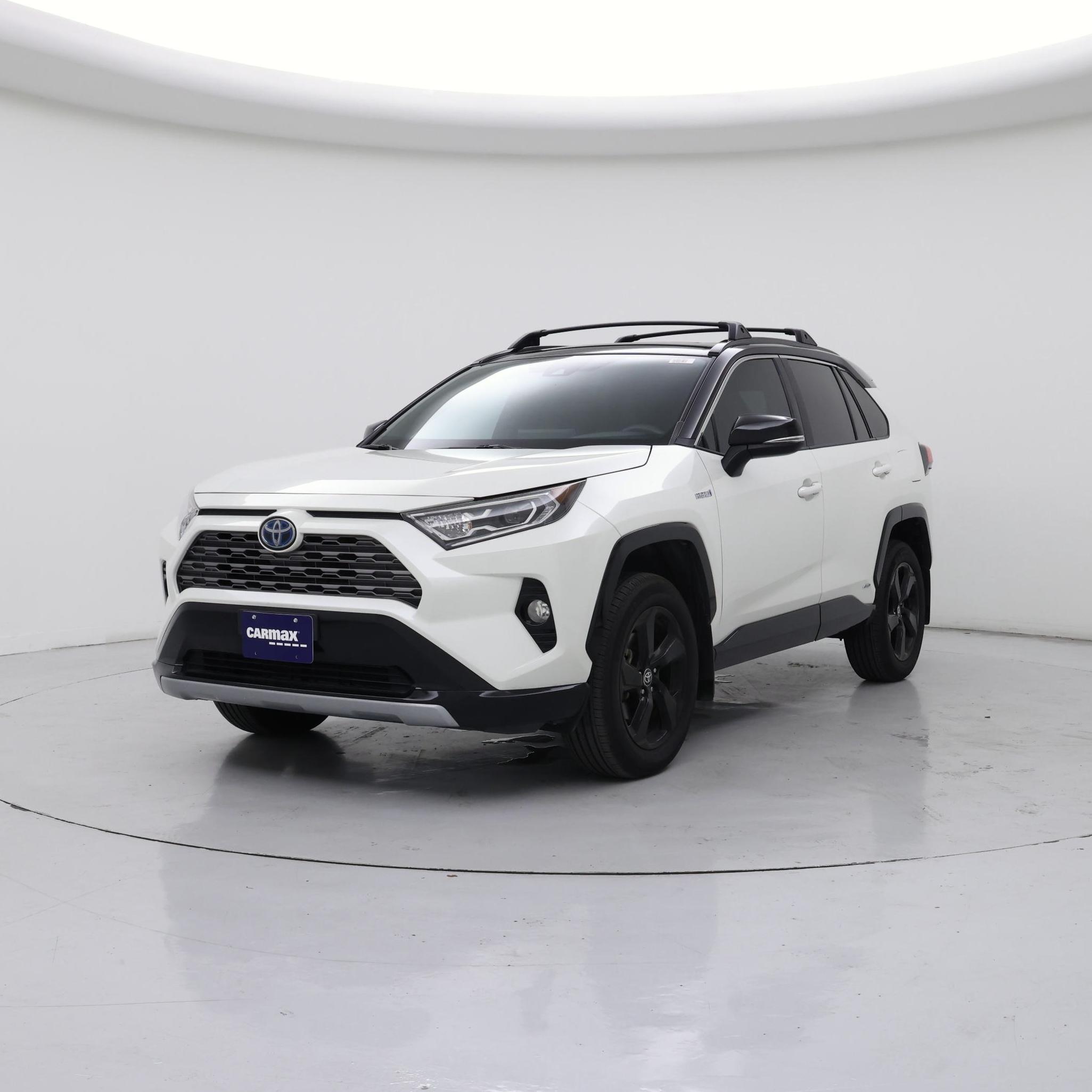 Thumbnail: 2021 Toyota RAV4 - 4