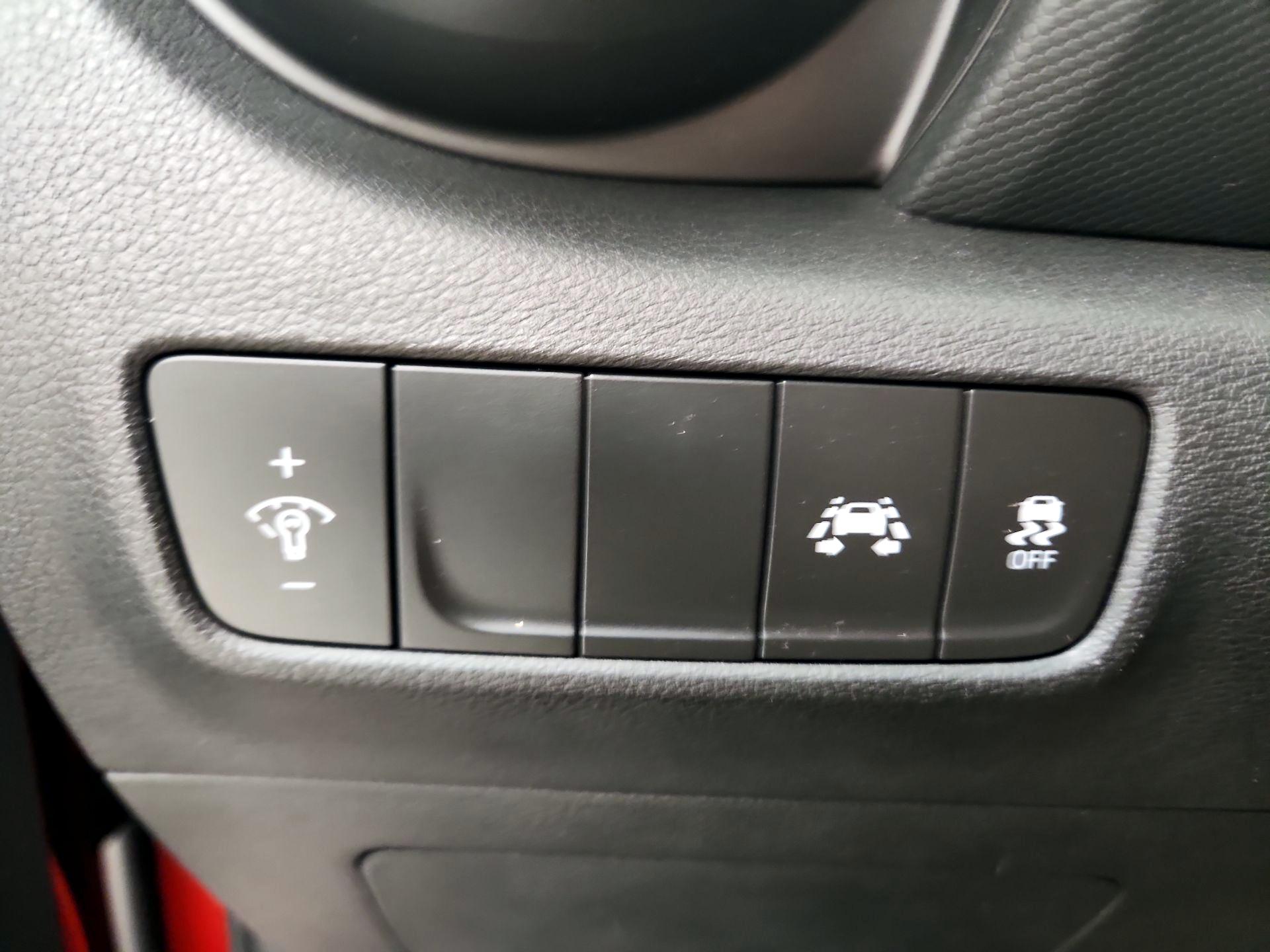 Thumbnail: 2020 Hyundai Kona - 13