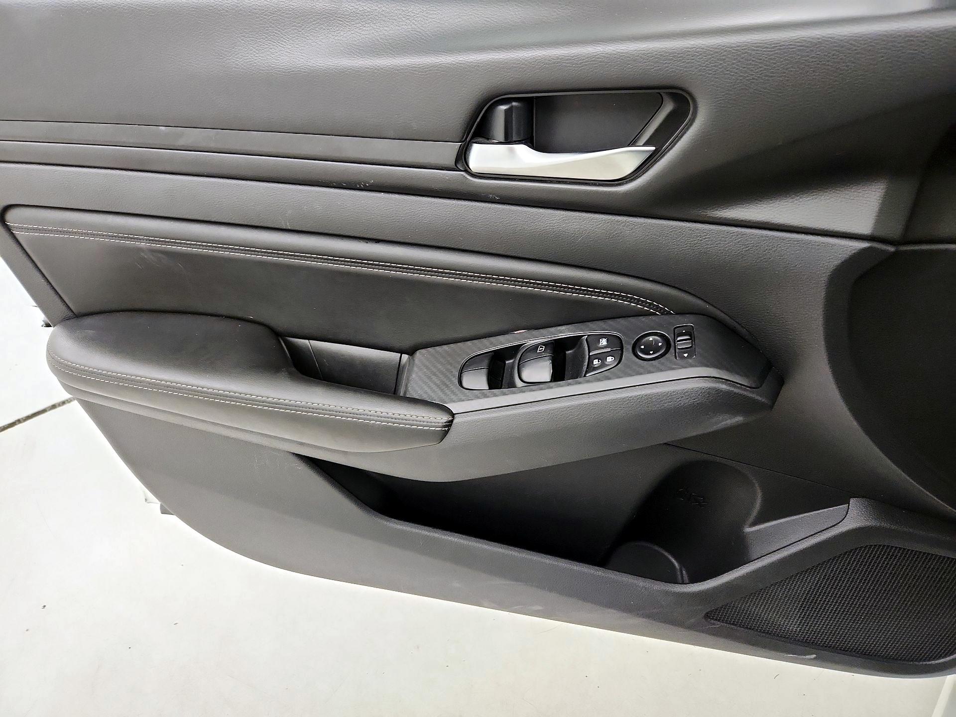 Thumbnail: 2020 Nissan Altima - 12