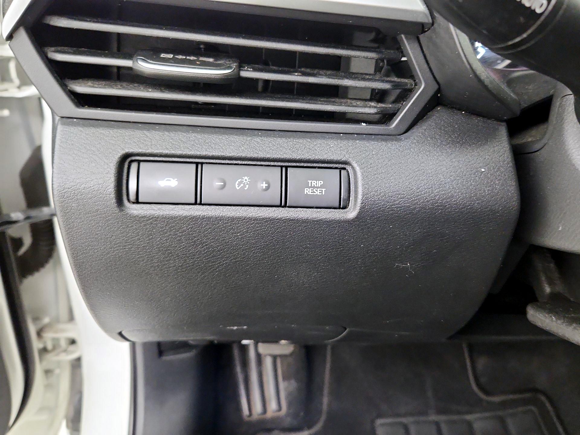 Thumbnail: 2020 Nissan Altima - 13