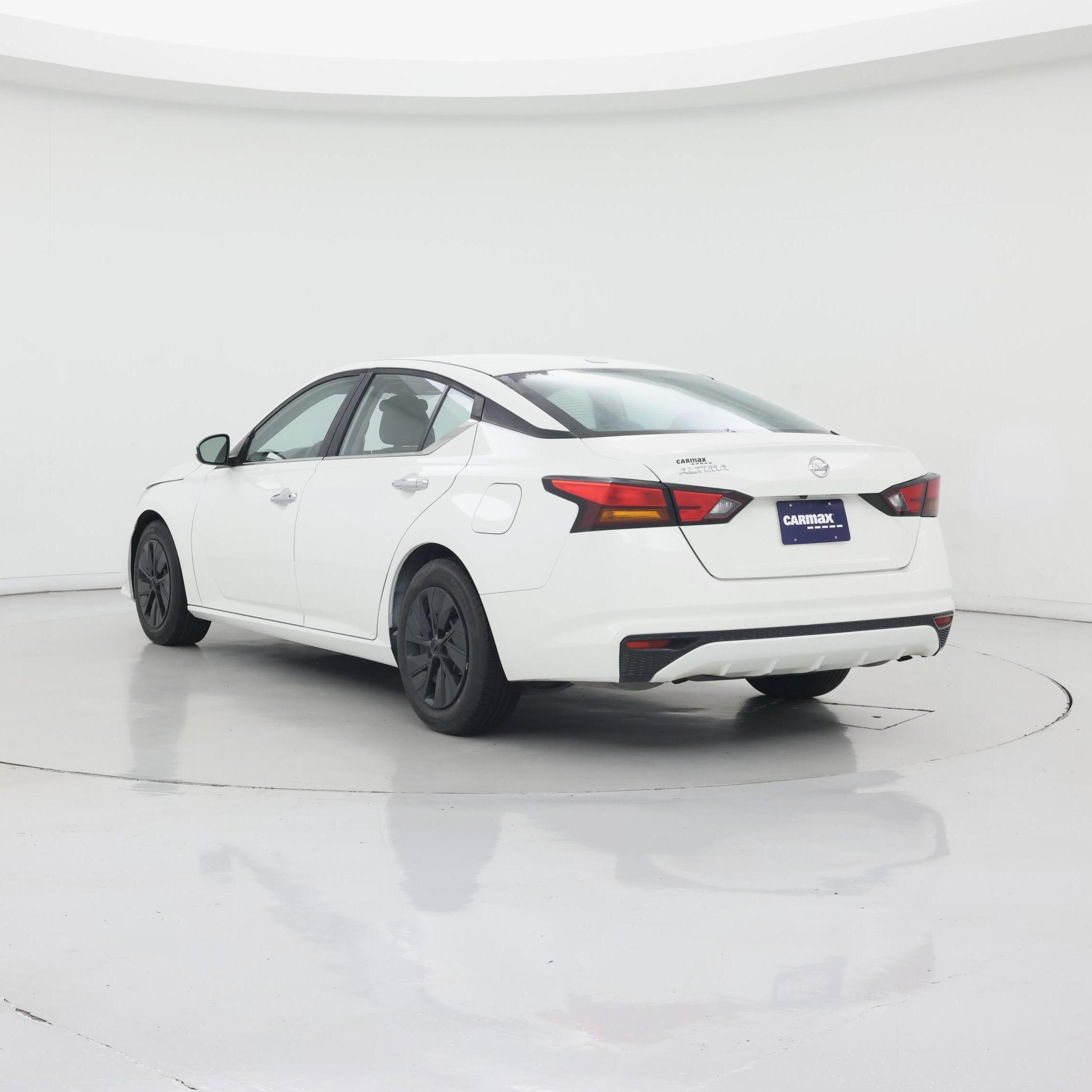 Thumbnail: 2020 Nissan Altima - 2