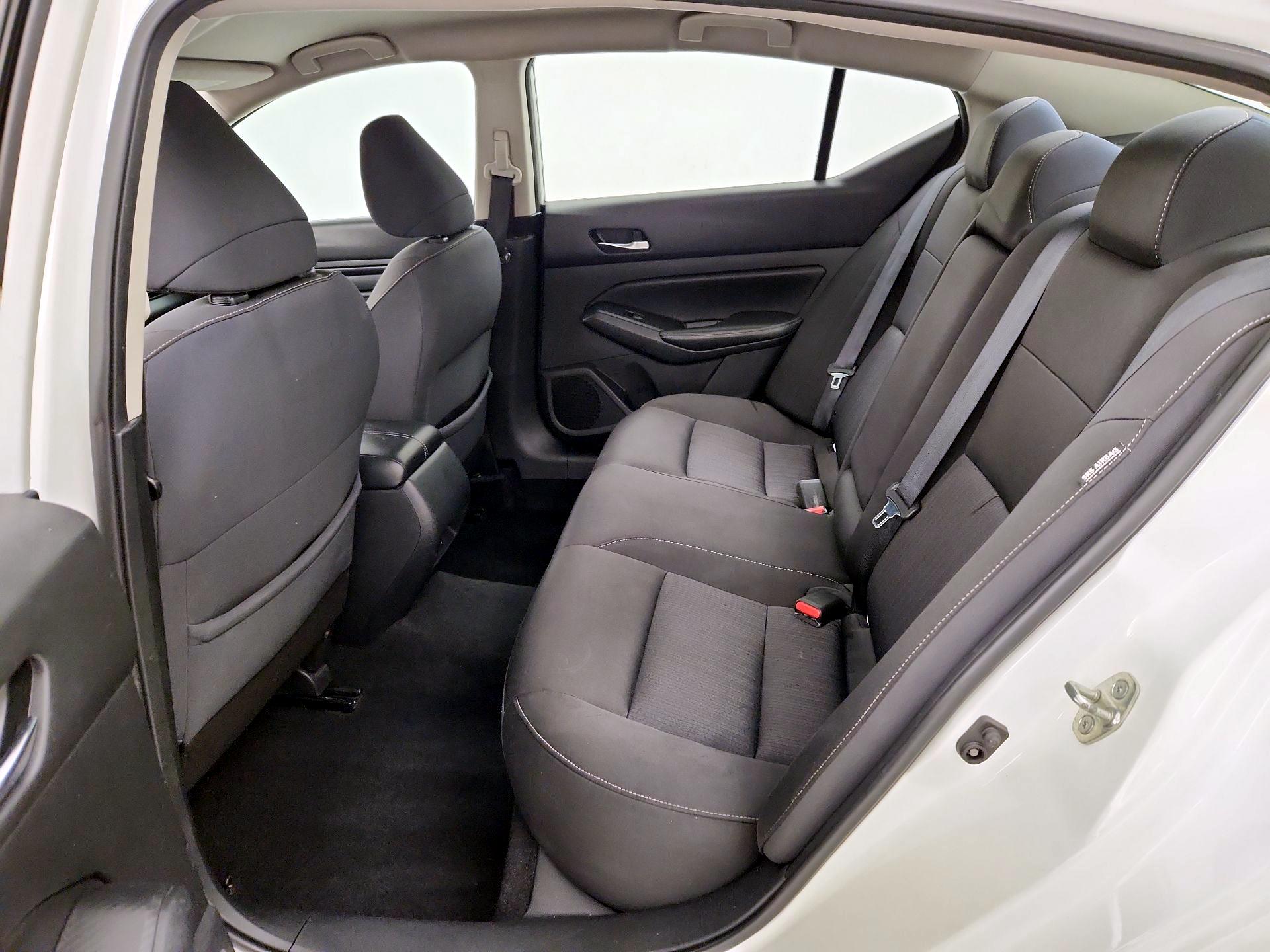 Thumbnail: 2020 Nissan Altima - 19