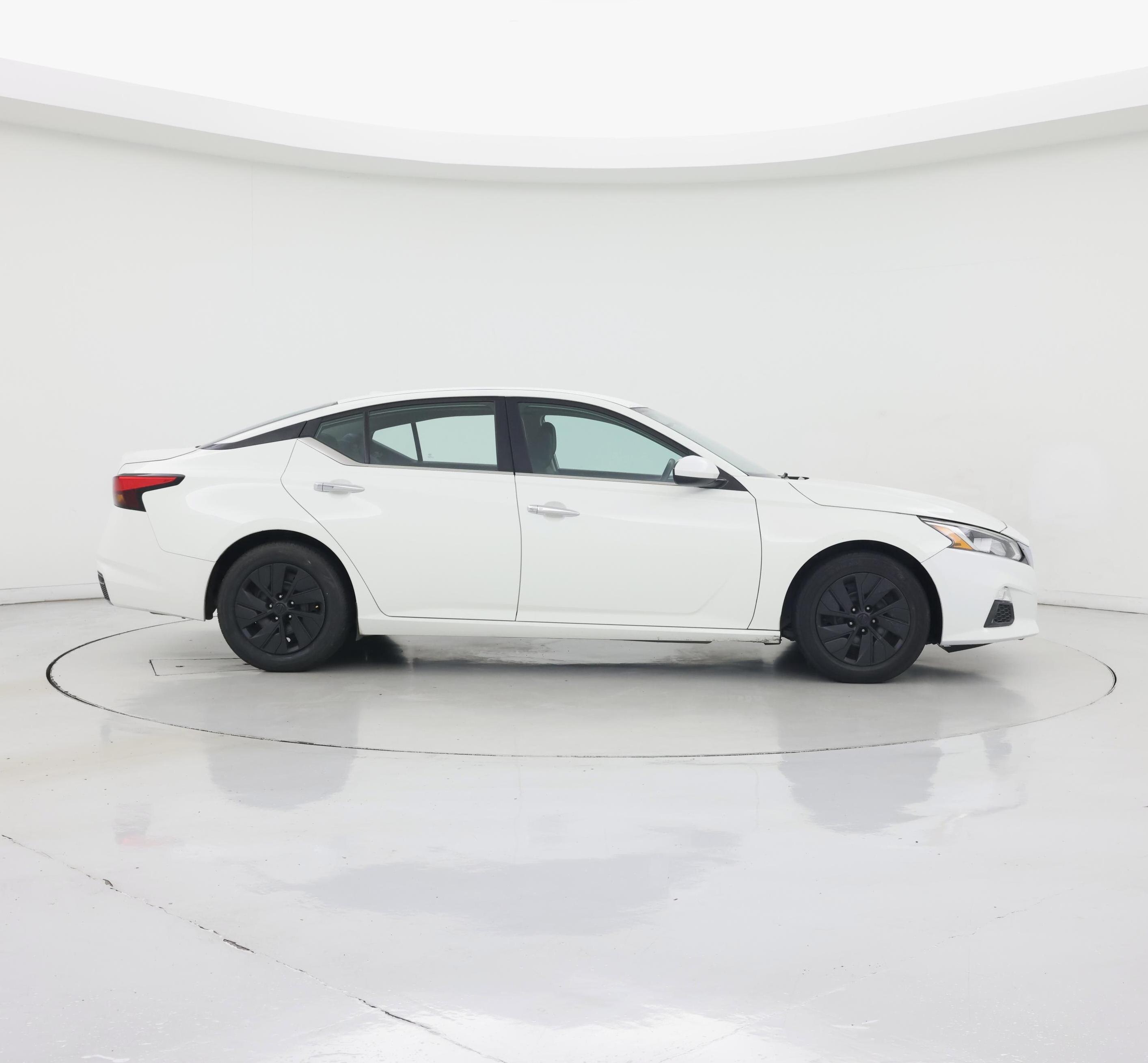 Thumbnail: 2020 Nissan Altima - 7