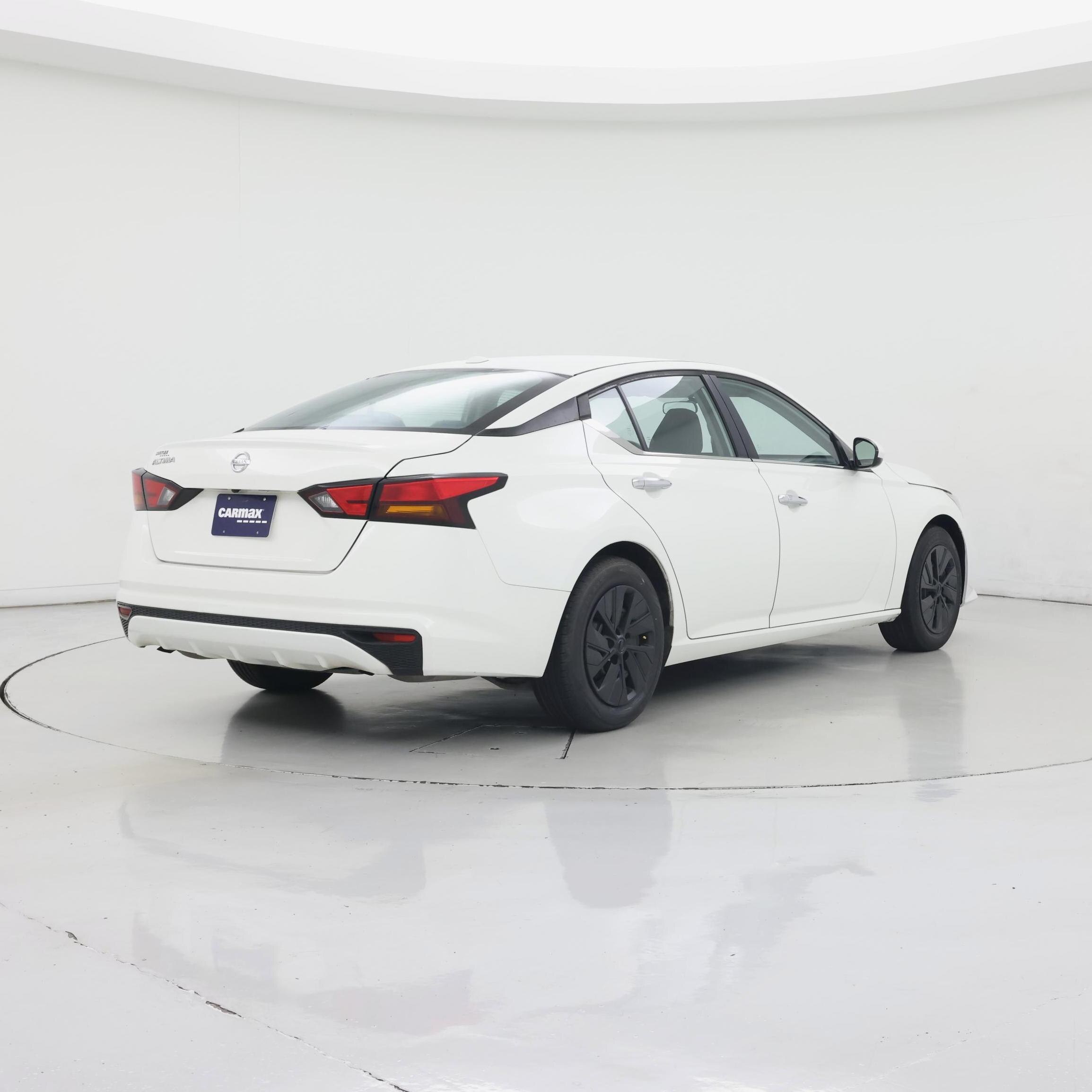 Thumbnail: 2020 Nissan Altima - 8