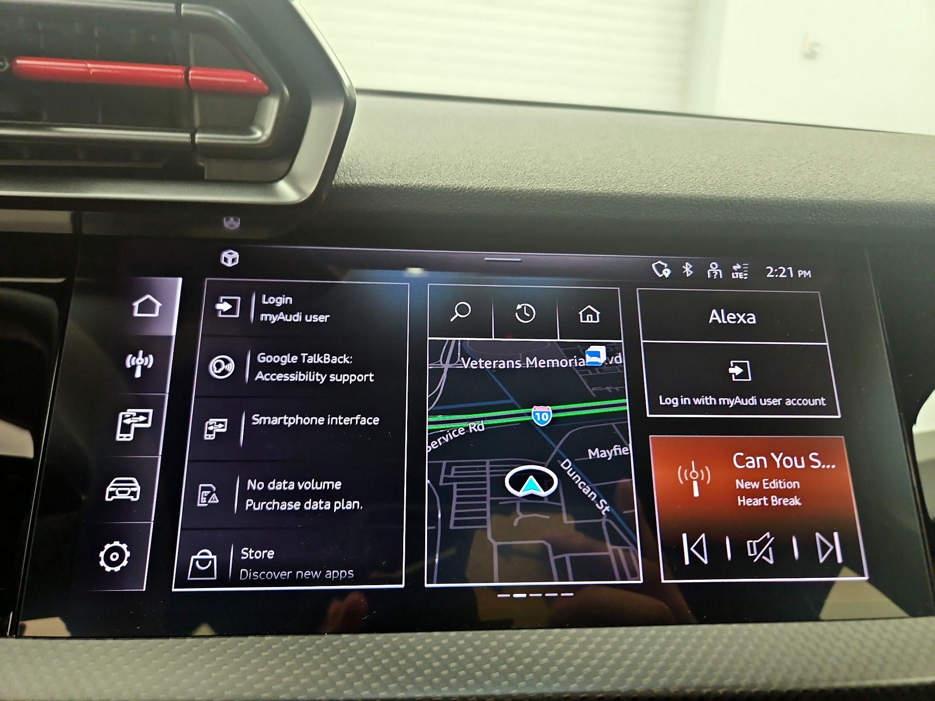 Thumbnail: 2025 Audi RS 3 - 15