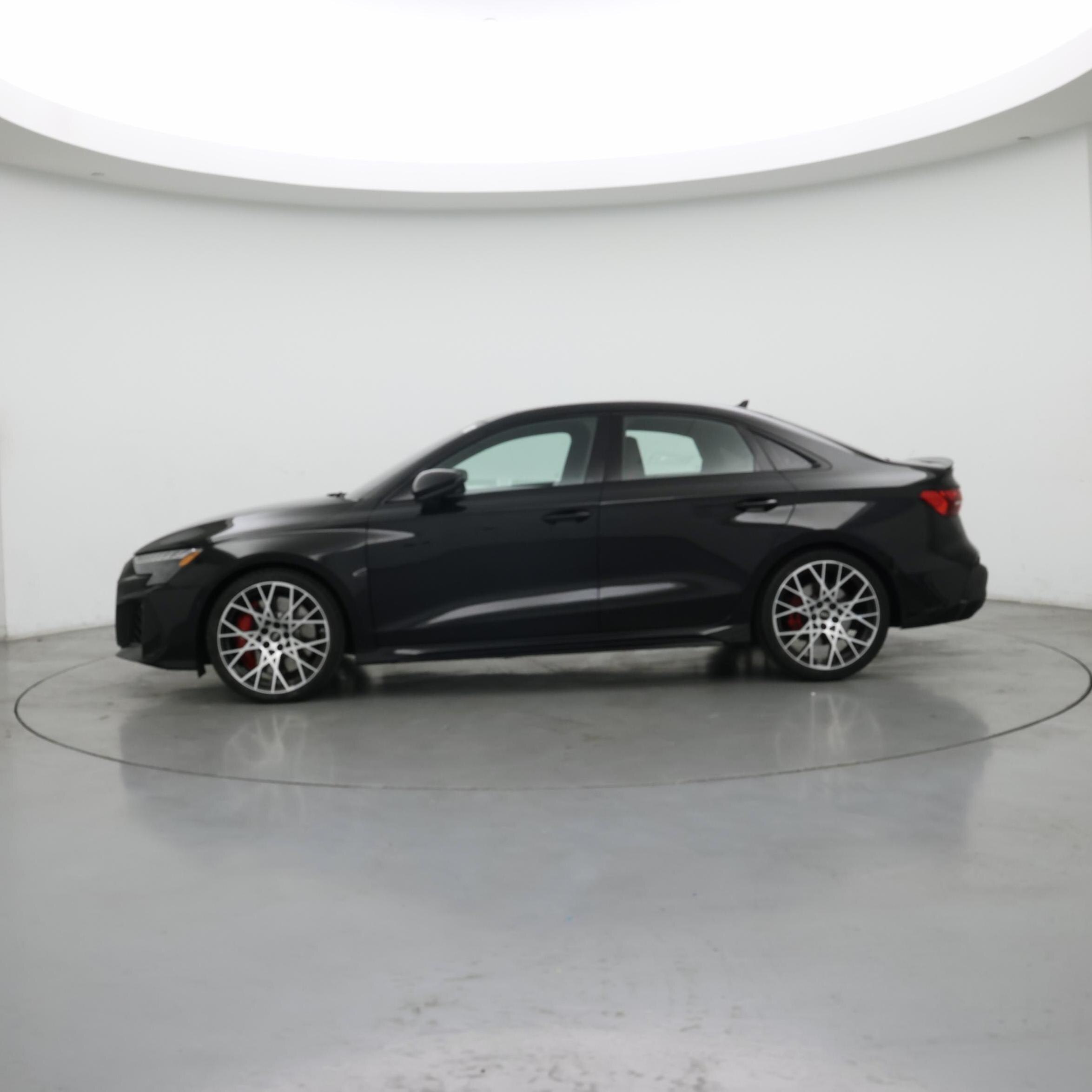 Thumbnail: 2025 Audi RS 3 - 3