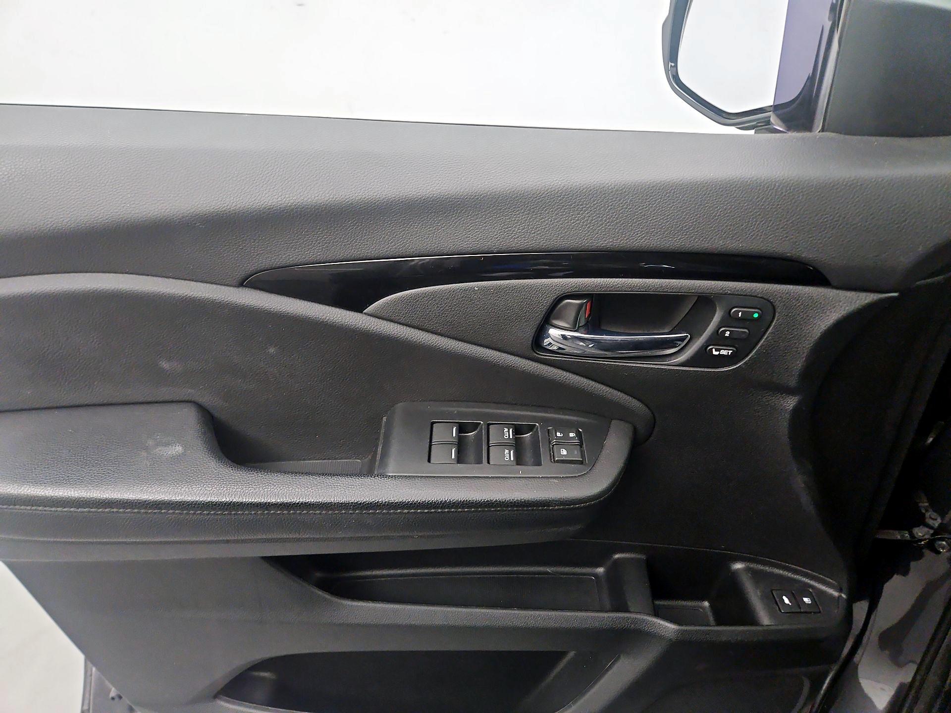 Thumbnail: 2021 Honda Pilot - 12