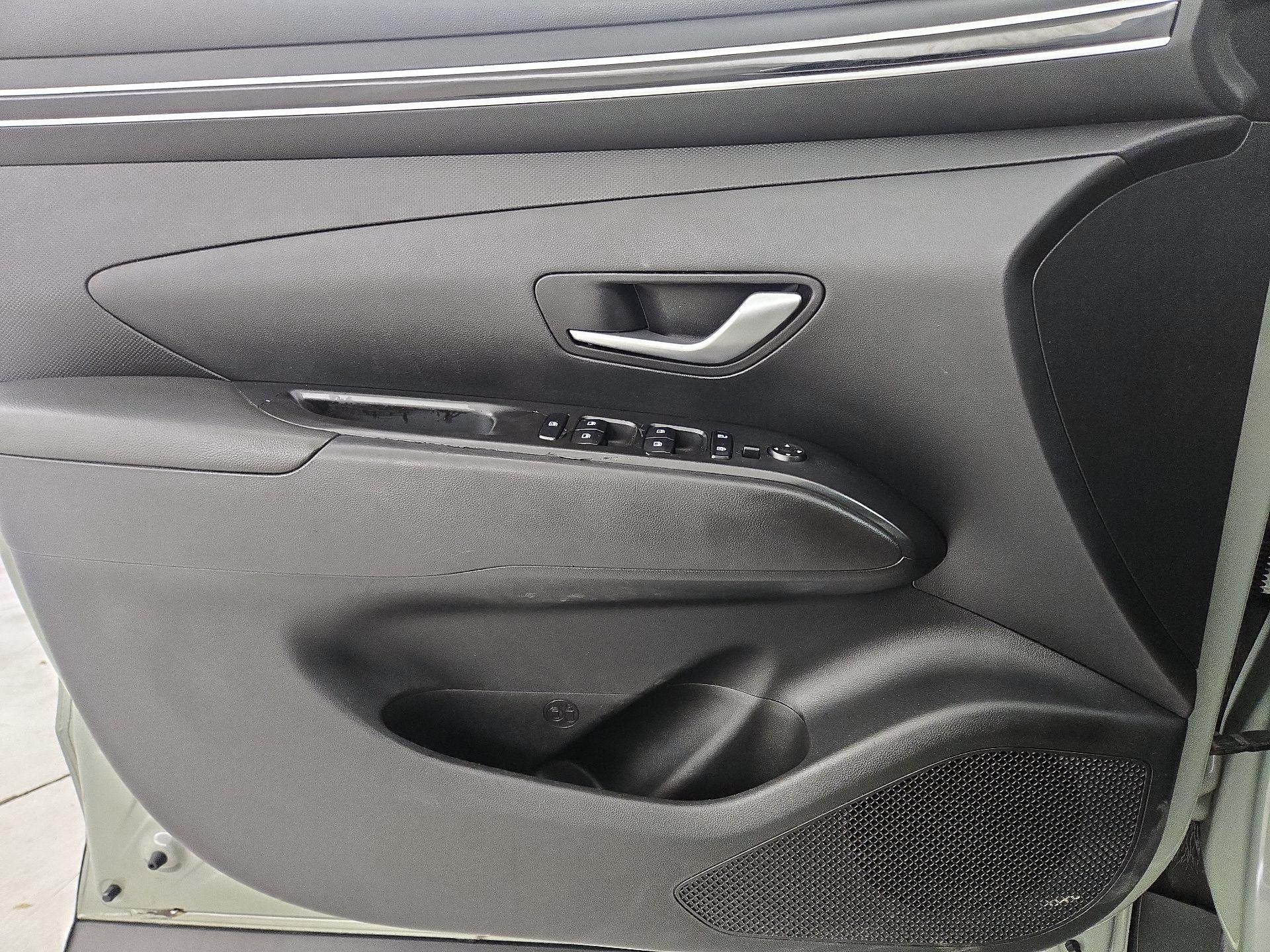 Thumbnail: 2022 Hyundai Santa Cruz - 12