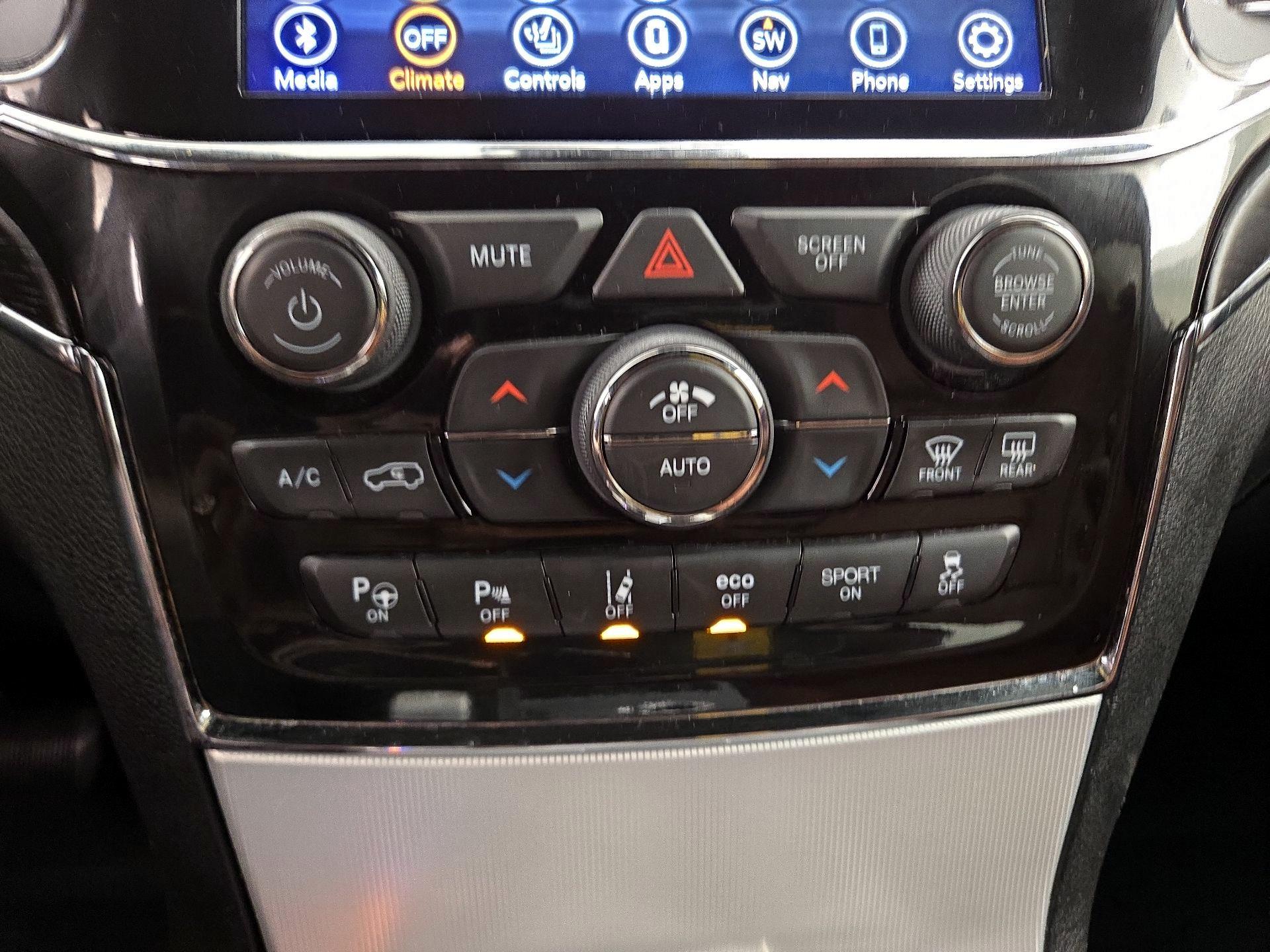 Thumbnail: 2021 Jeep Grand Cherokee - 17